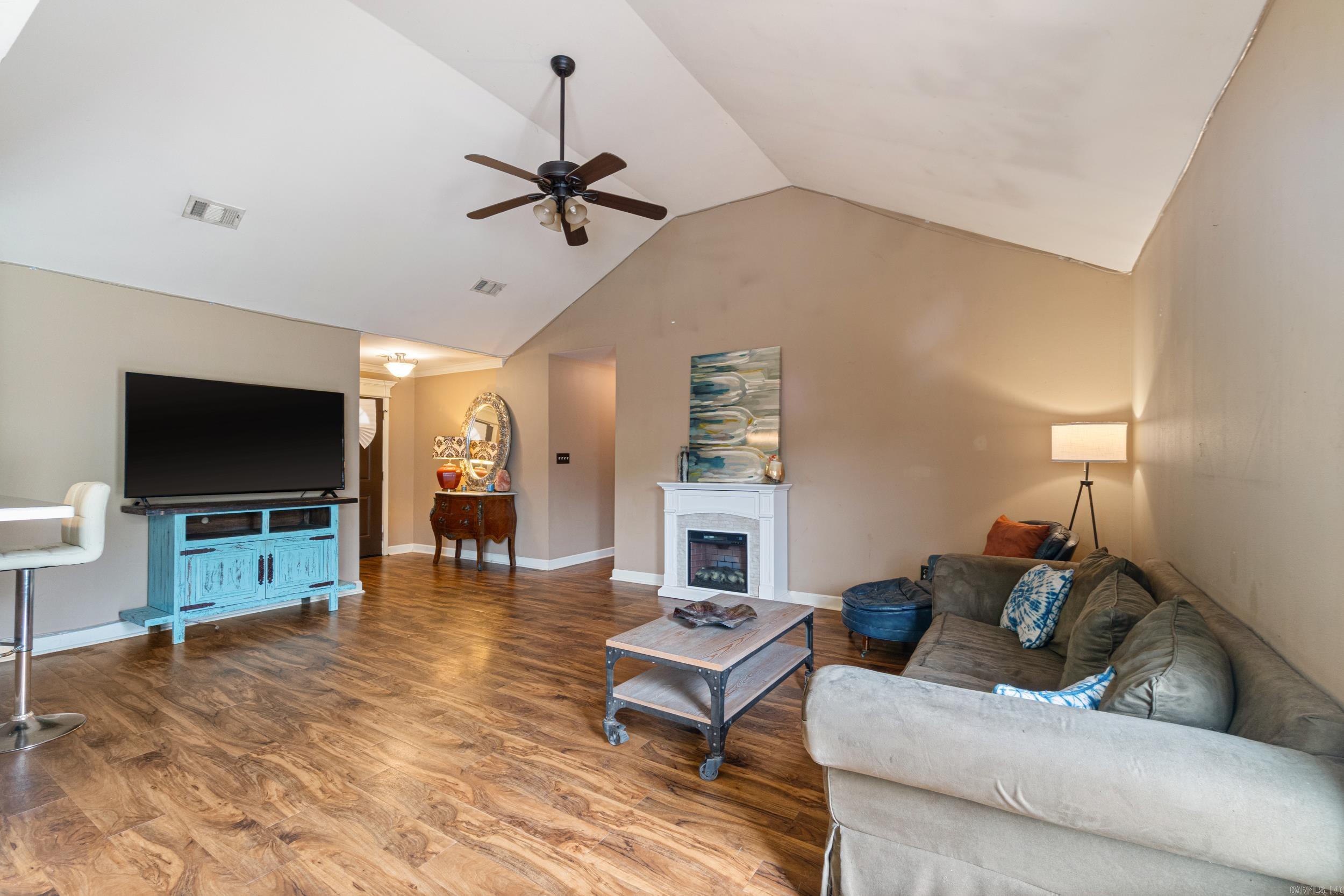 1641 White Oak Circle  Benton, AR