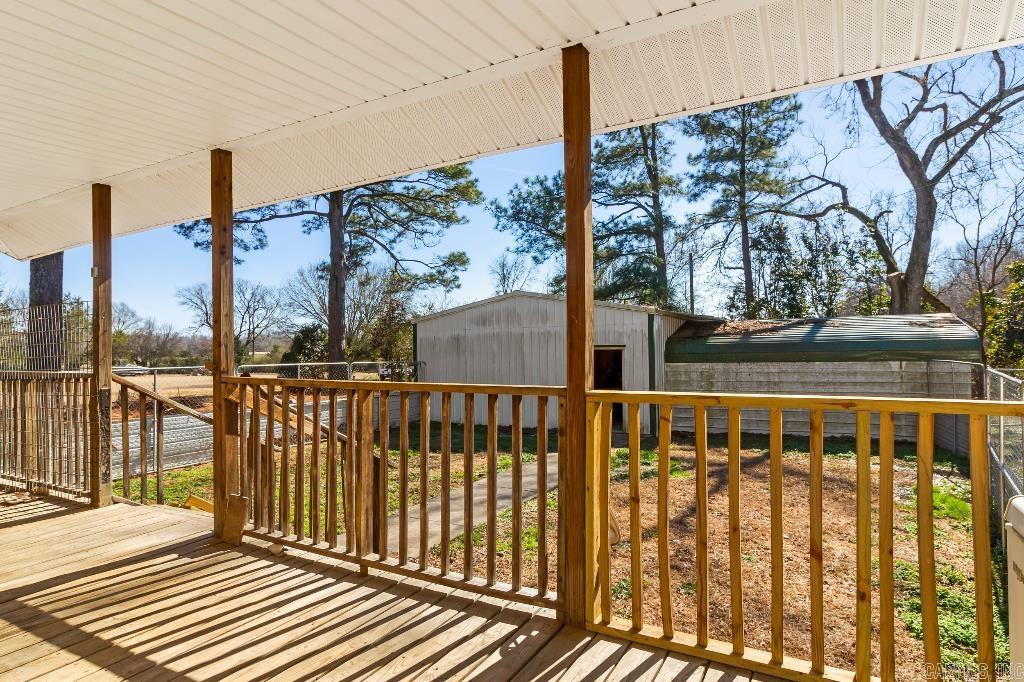 1303 E Highway 236 Lonoke, AR 72086