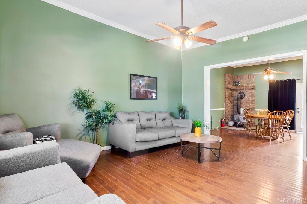 1303 E Highway 236 Lonoke, AR 72086