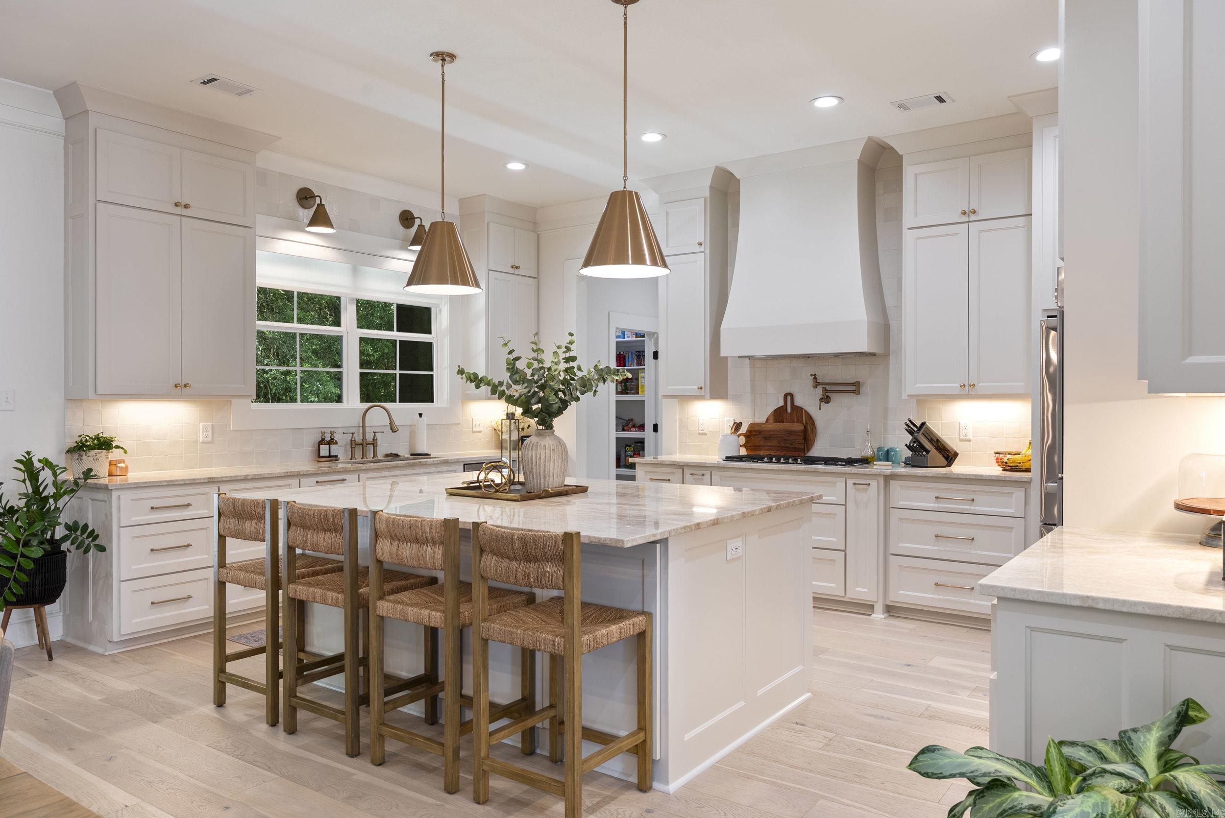 3525 Juniper Drive Conway, AR 72034