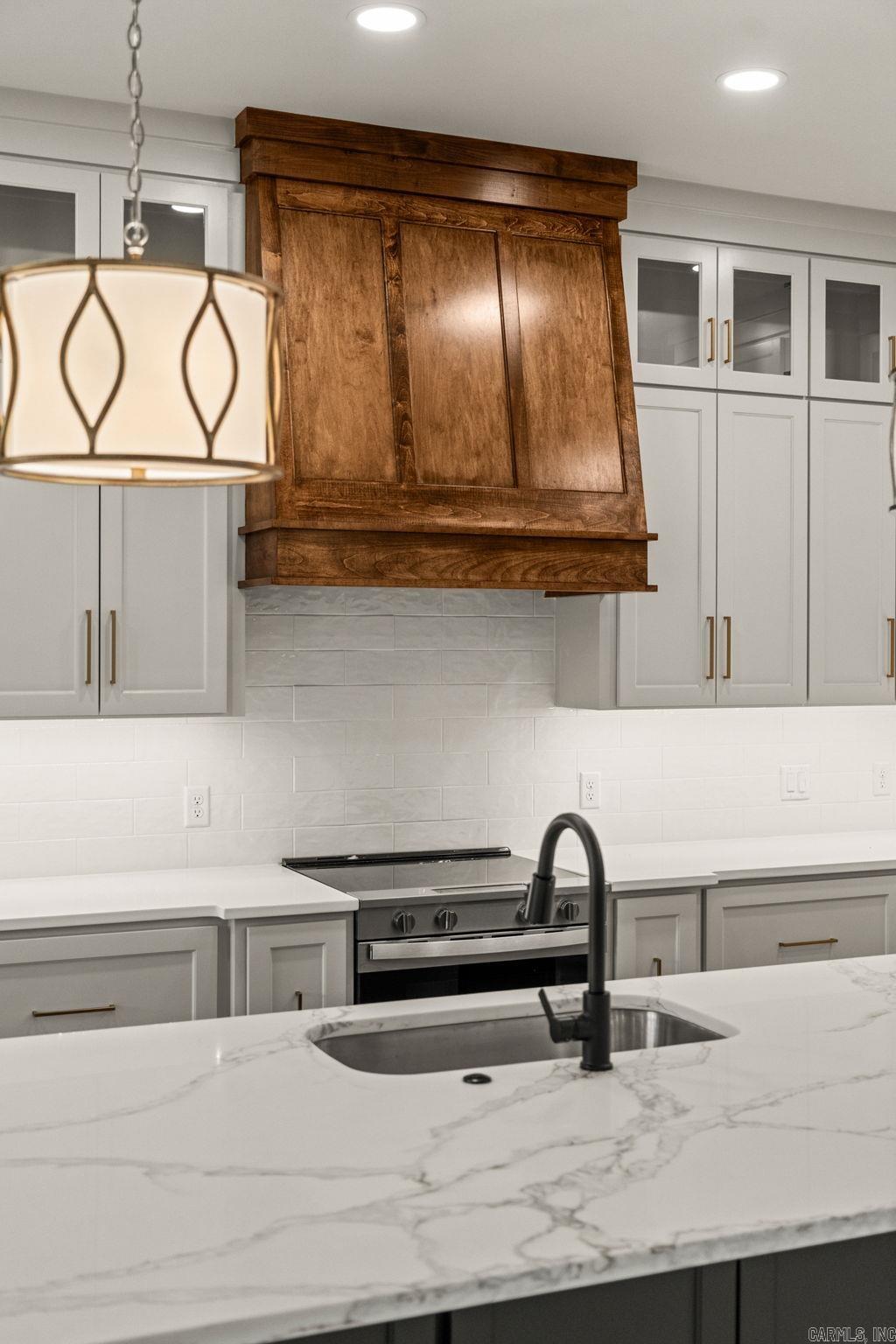 85 Emerald Lane  Greers Ferry, AR