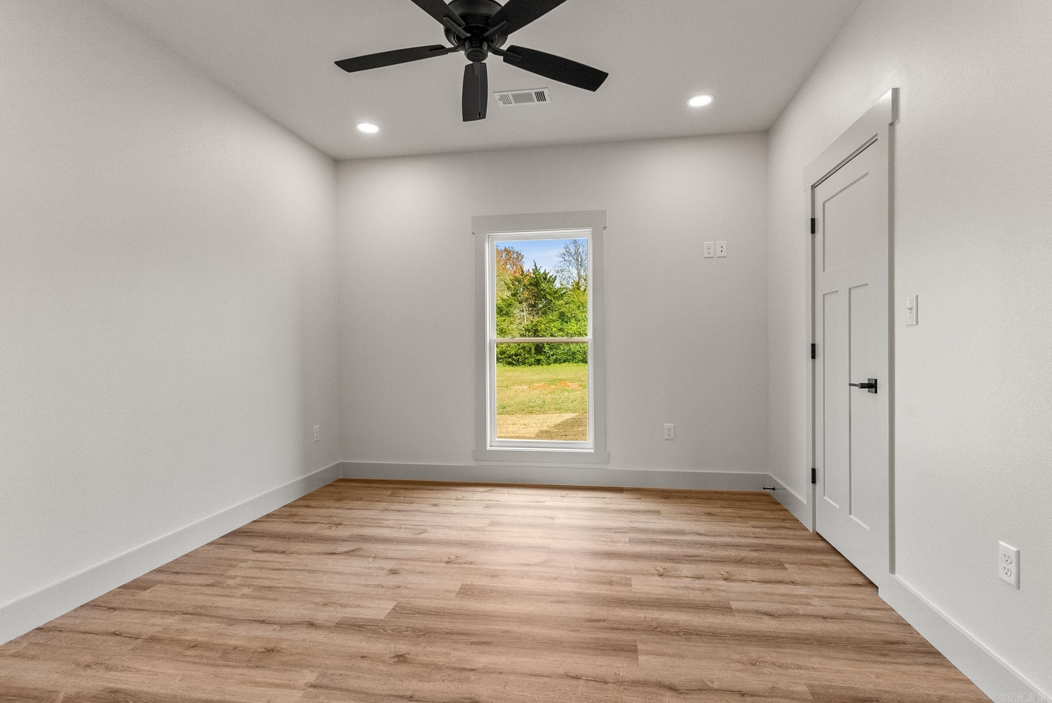 85 Emerald Lane  Greers Ferry, AR