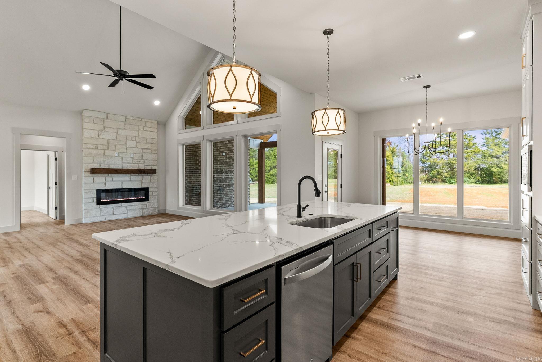 85 Emerald Lane  Greers Ferry, AR