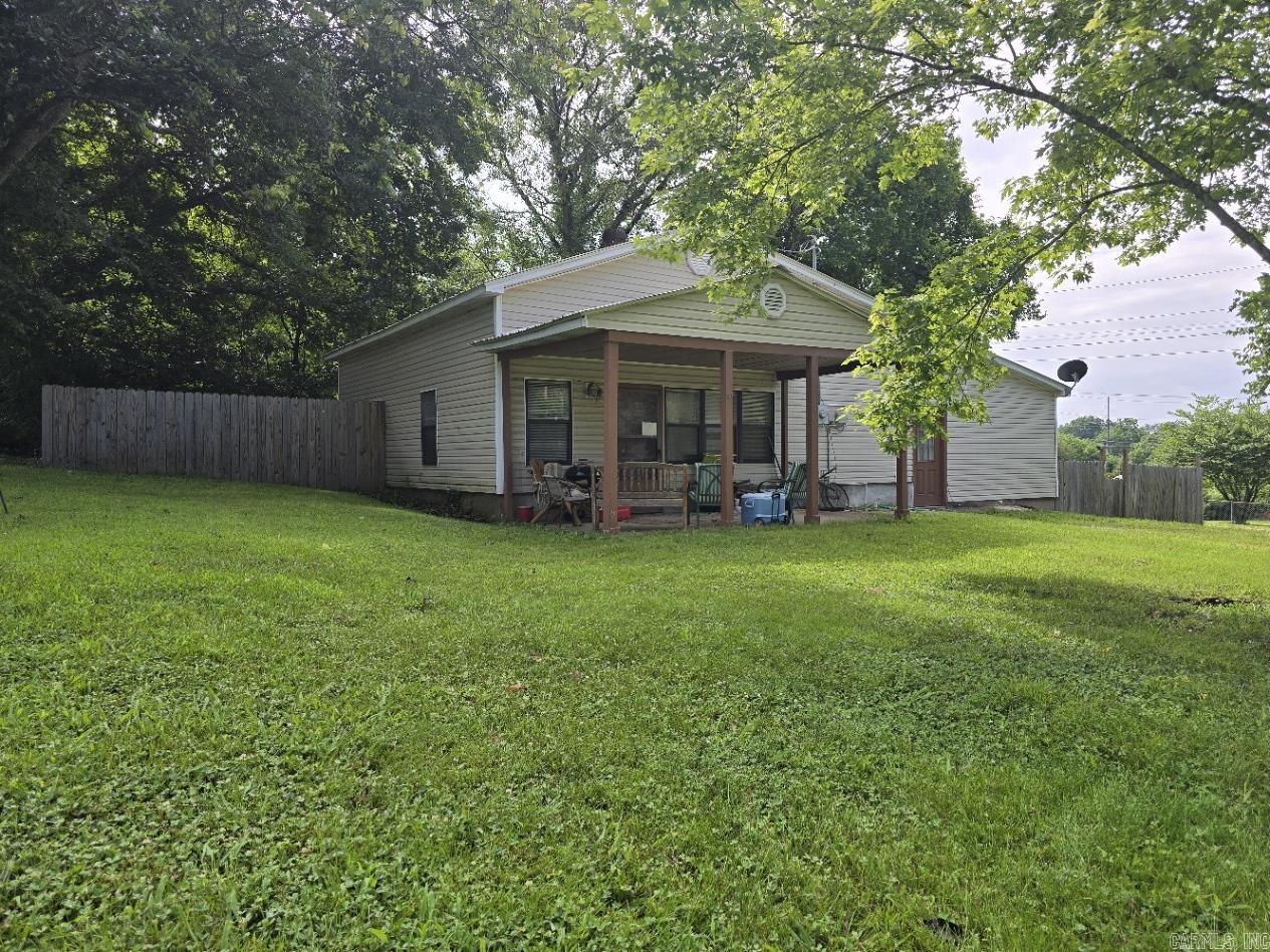 445 Monroe St  Thayer, MO