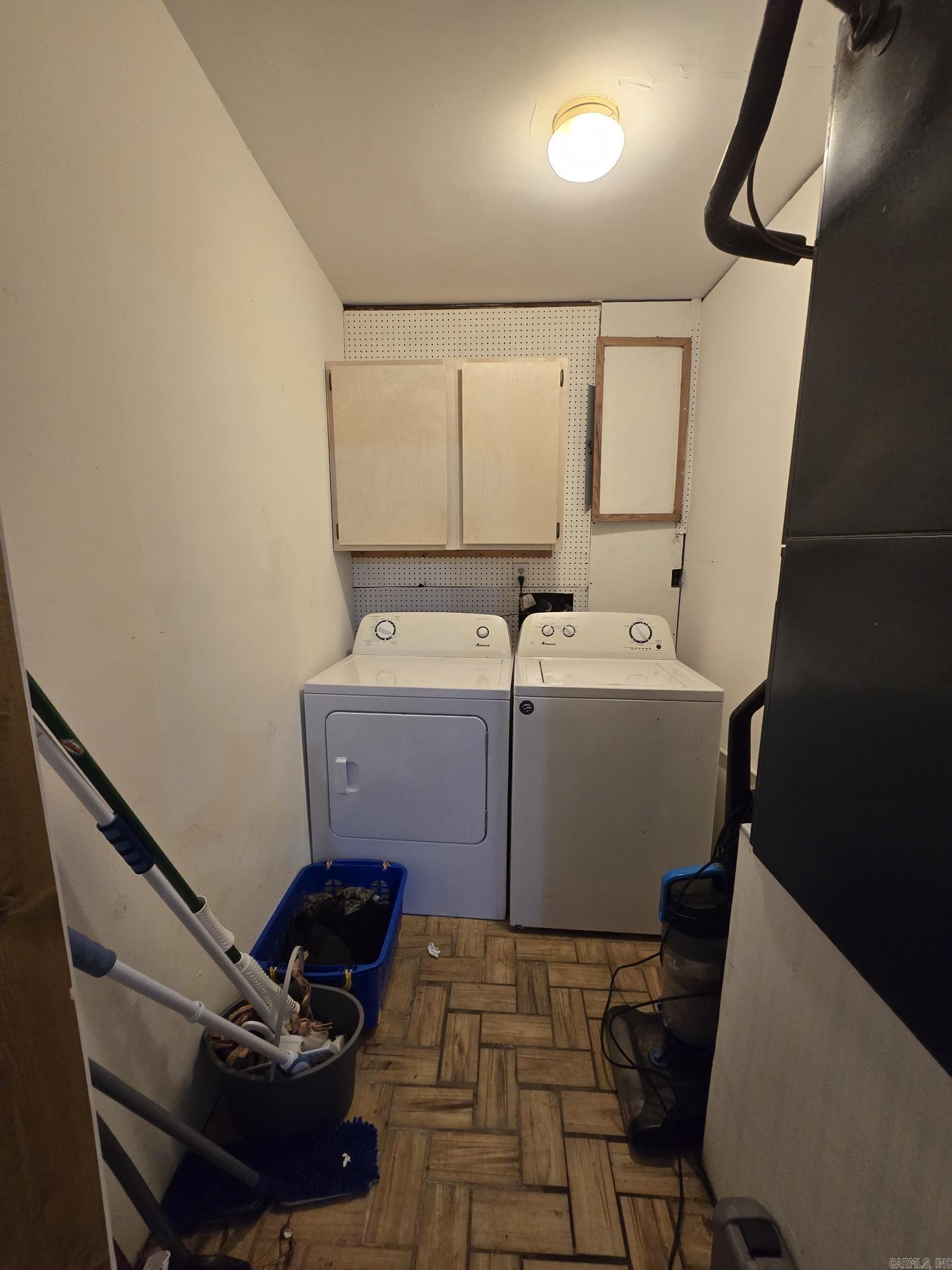 445 Monroe St  Thayer, MO