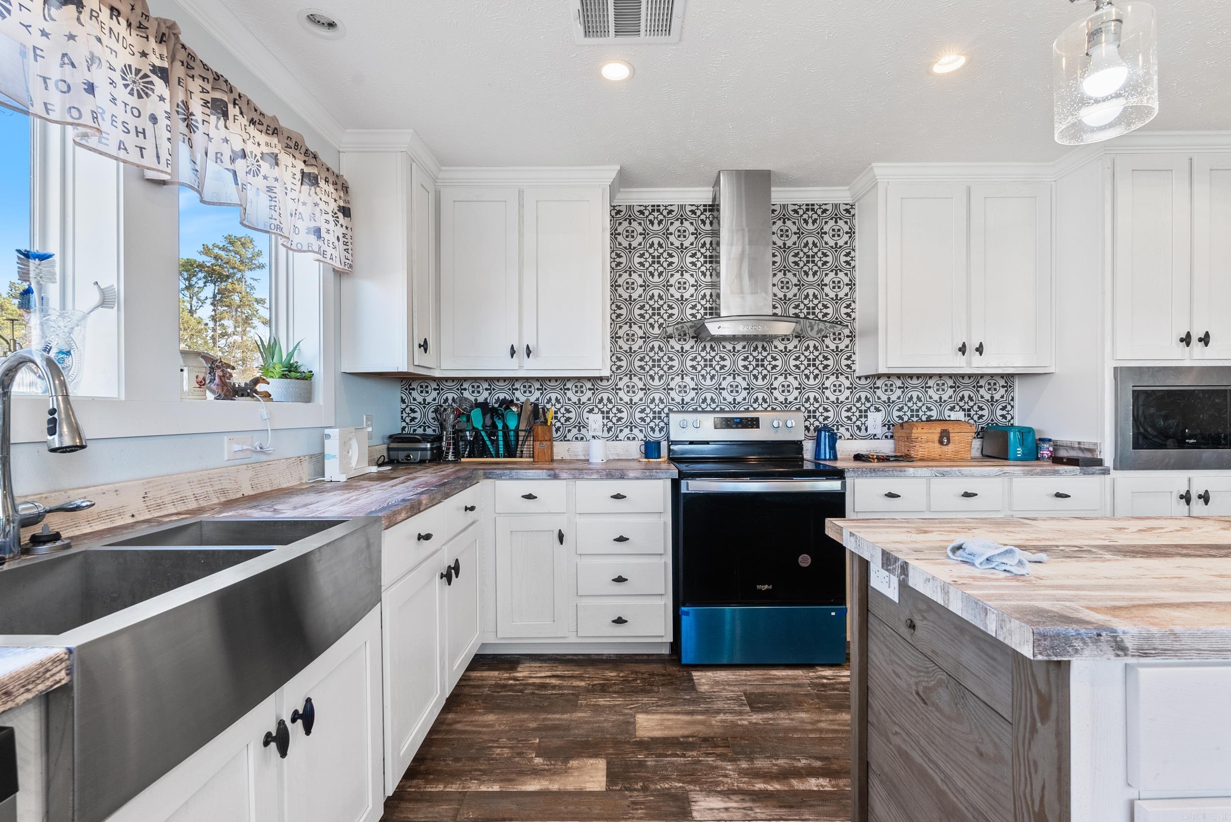 1179 Jackson 6 Bradford, AR 72020-9633