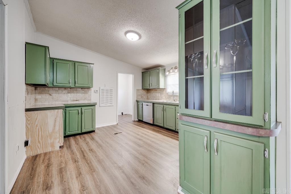 84 E Greentree Road Ward, AR 72176