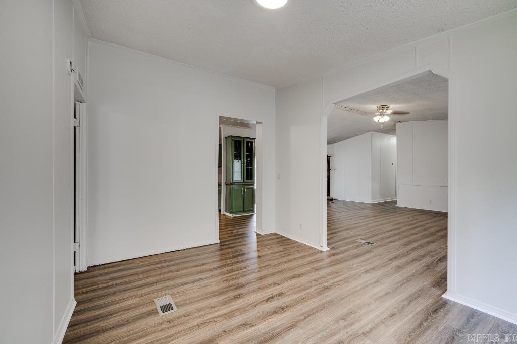 84 E Greentree Road Ward, AR 72176