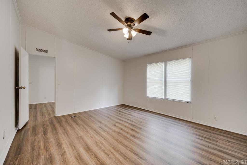 84 E Greentree Road Ward, AR 72176