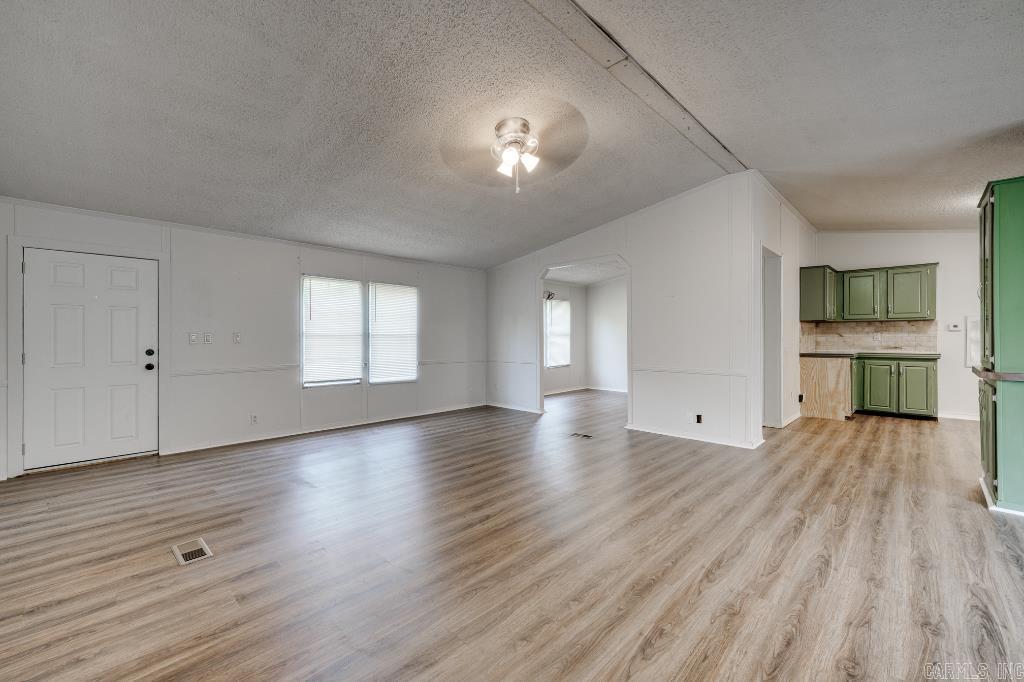 84 E Greentree Road Ward, AR 72176