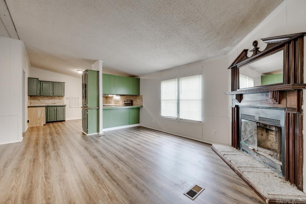 84 E Greentree Road Ward, AR 72176