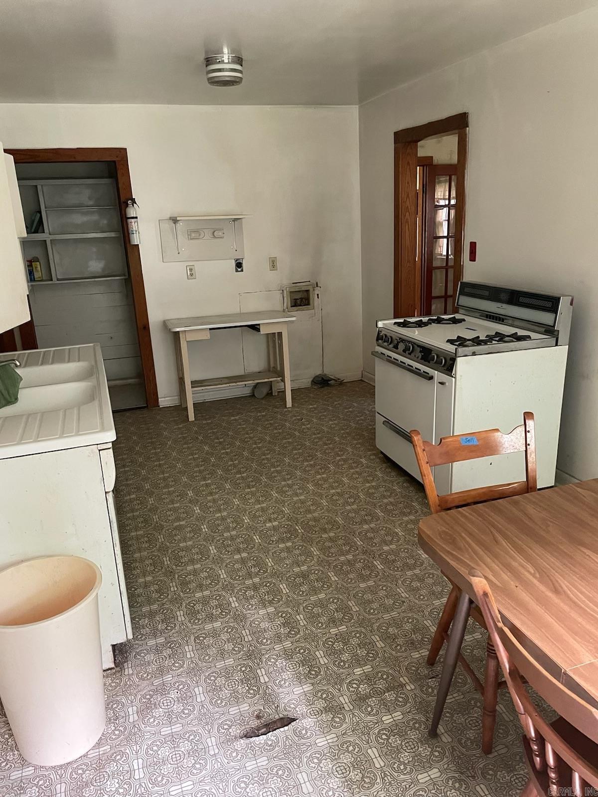 366 Hillhollow Road Marshall, AR 72650