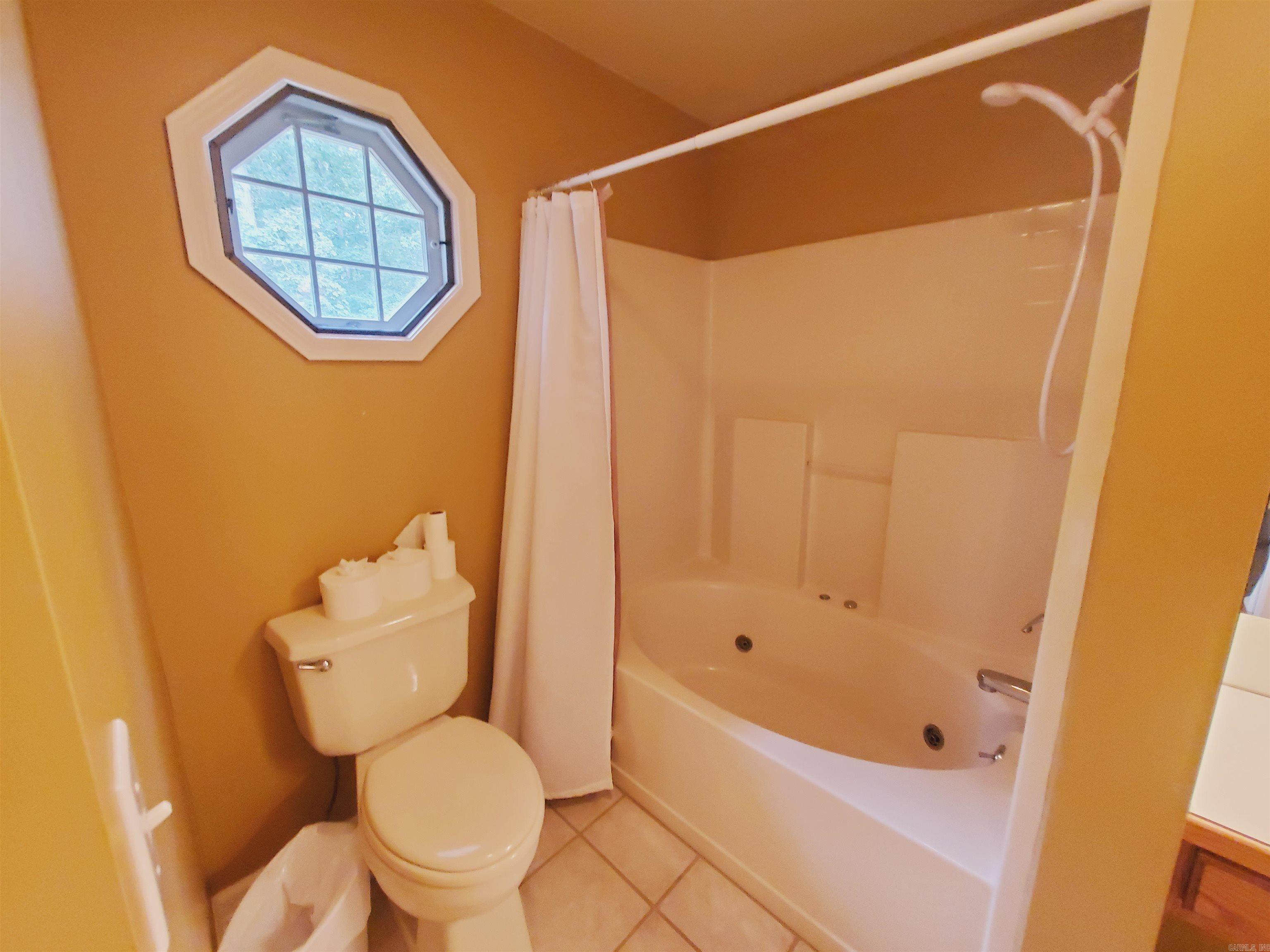 2590 W North Street Piggott, AR 72454