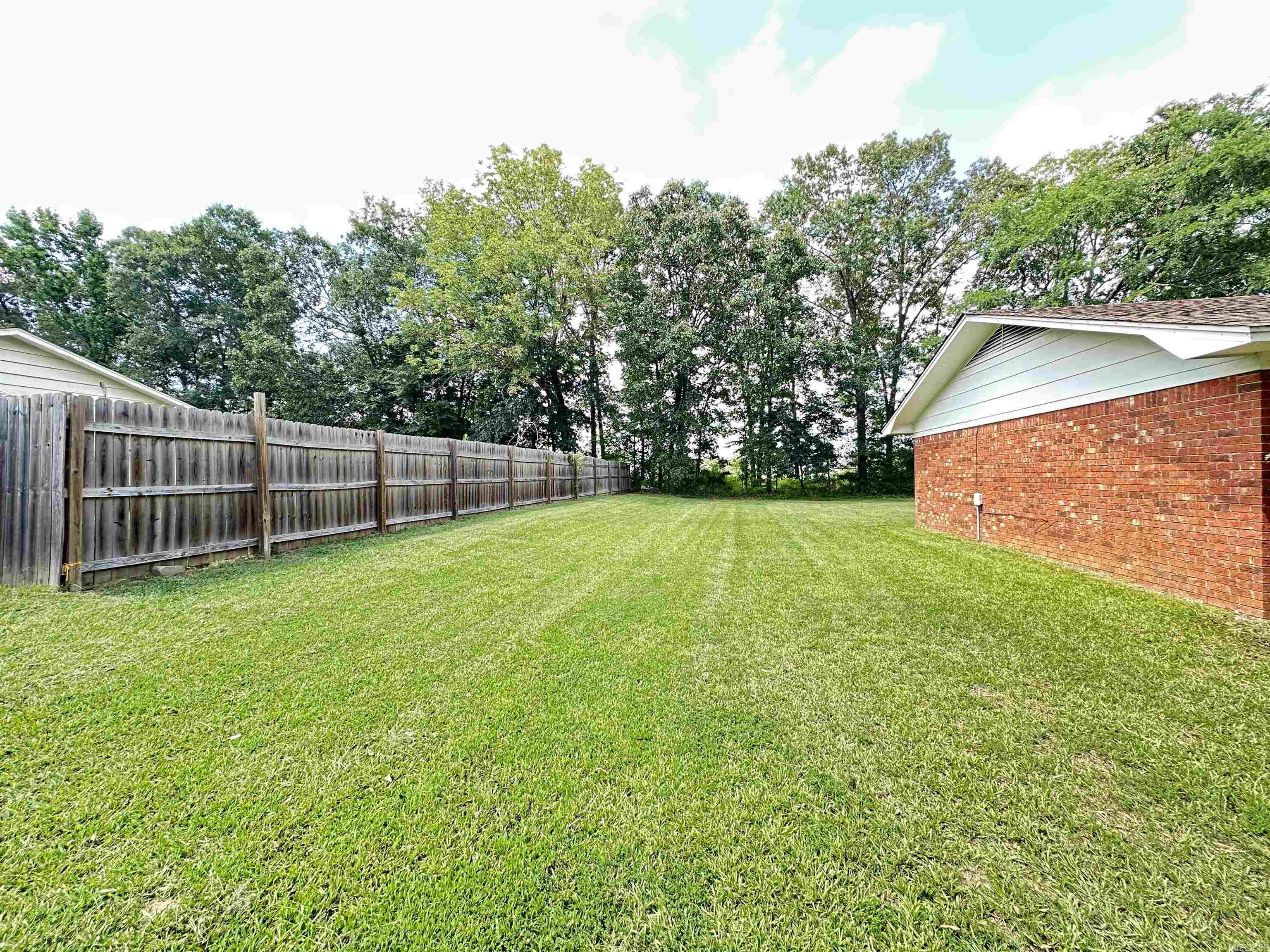 6 Louise Ln  Greenbrier, AR