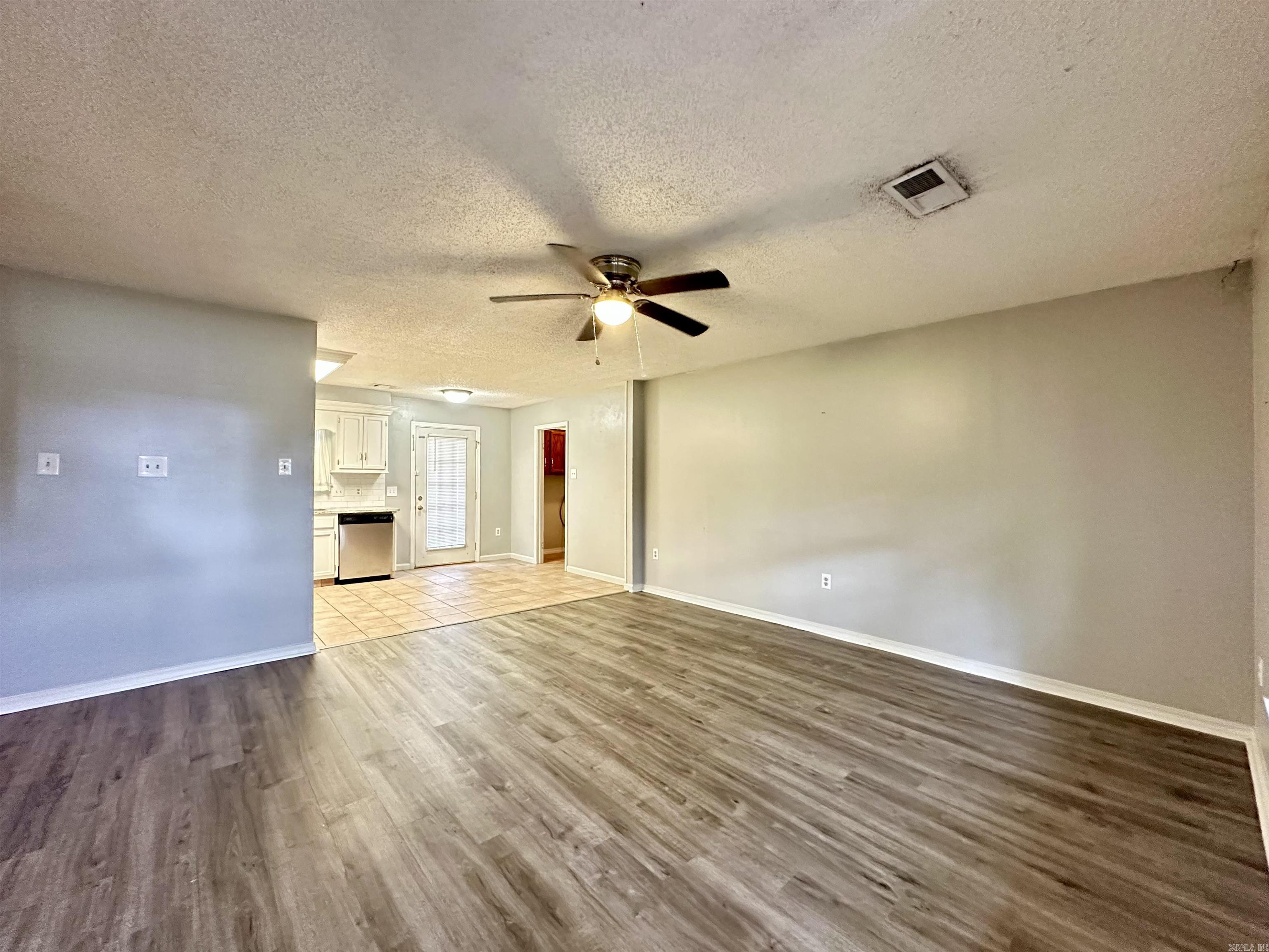 6 Louise Ln  Greenbrier, AR