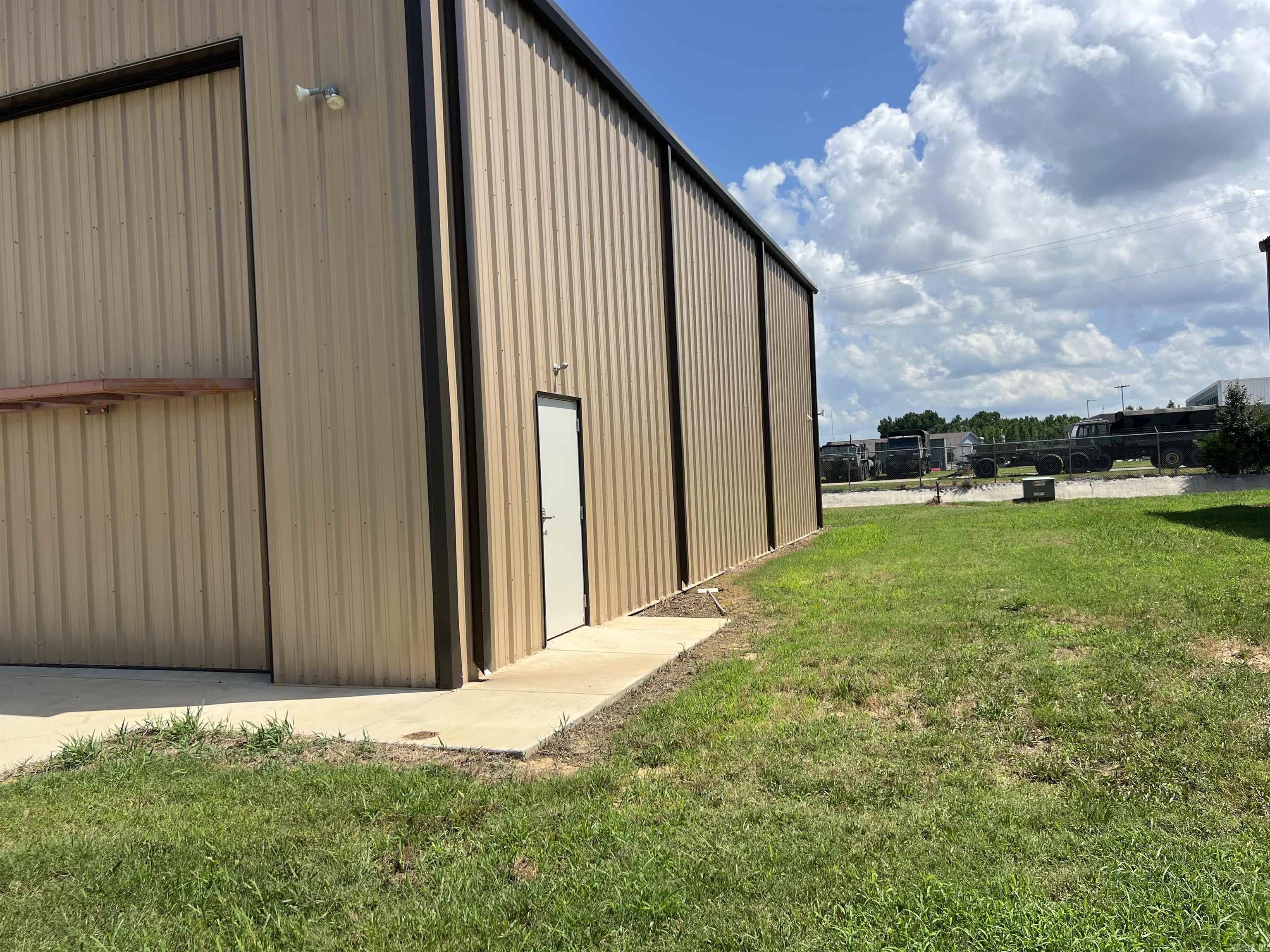 2609 S Main  Searcy, AR