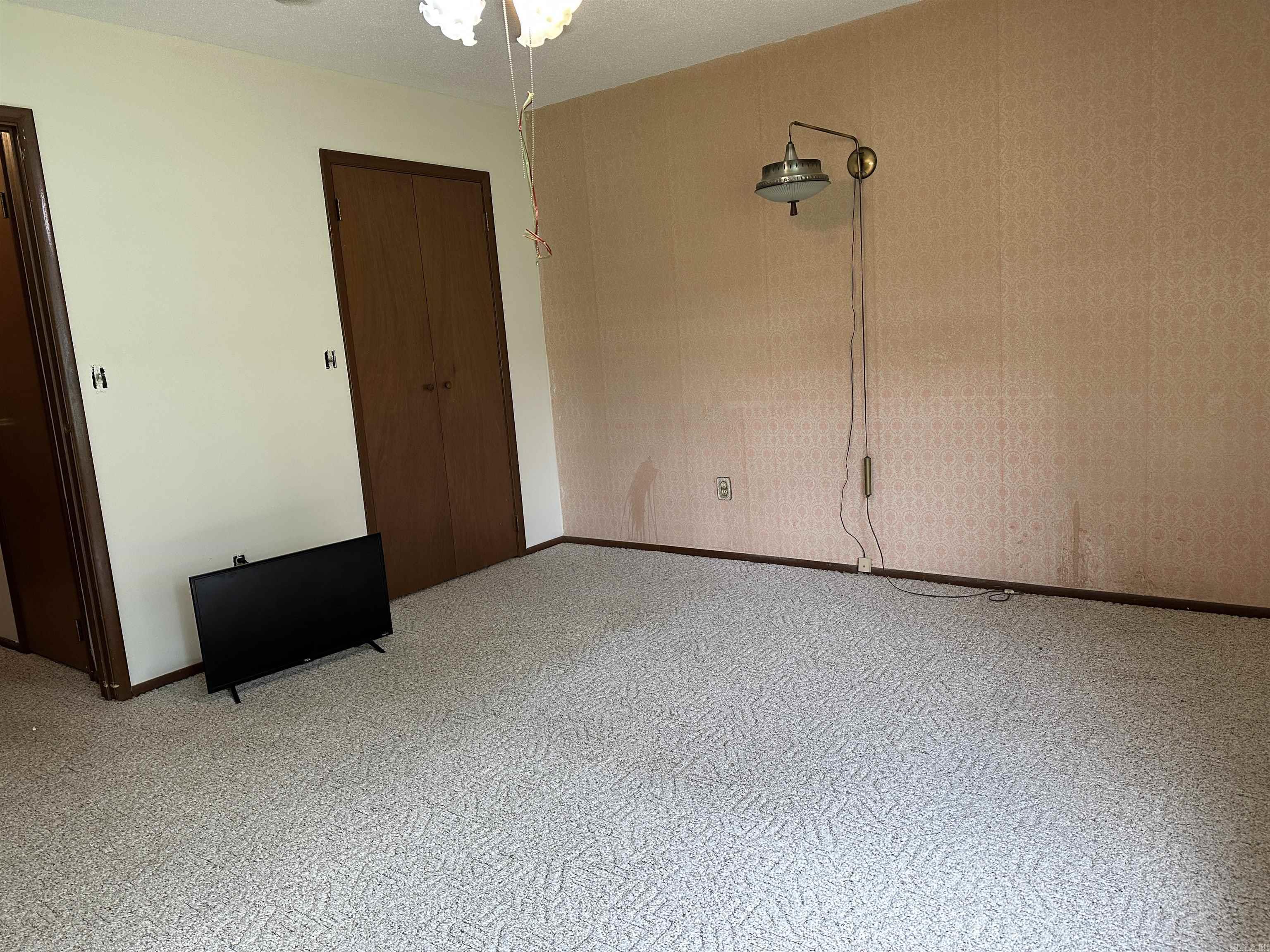 1121 Meadowbrook Drive  Mountain Home, AR