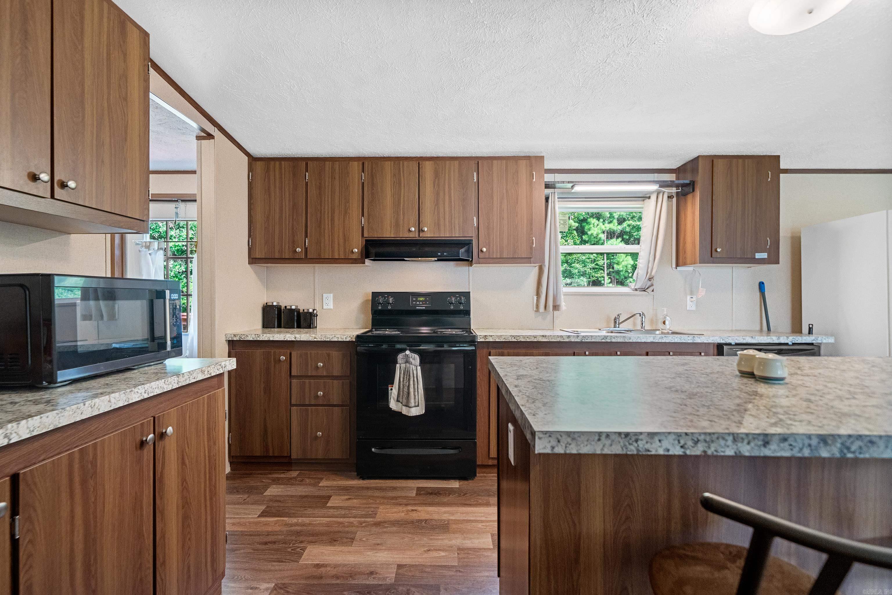 1313 Madeline Circle Benton, AR 72015