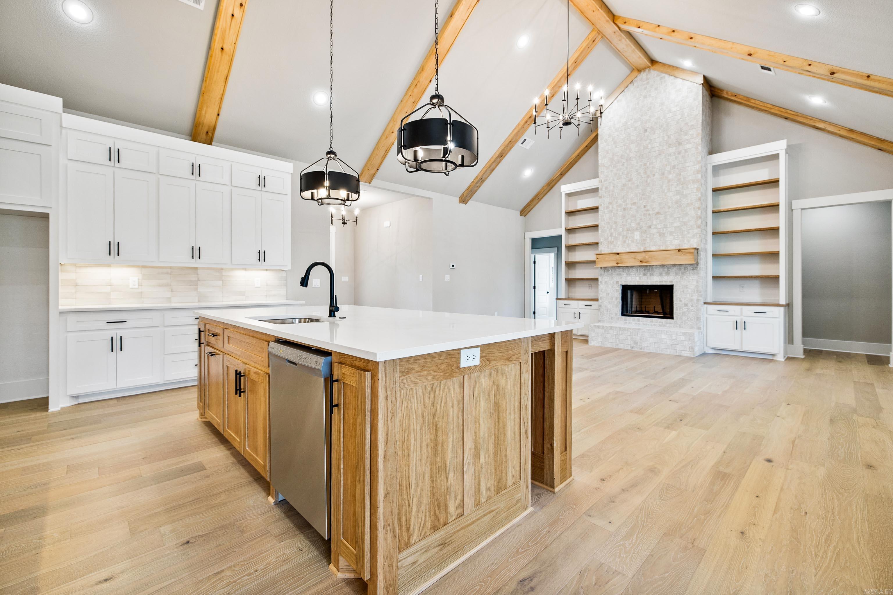 208 Clearview  Benton, AR