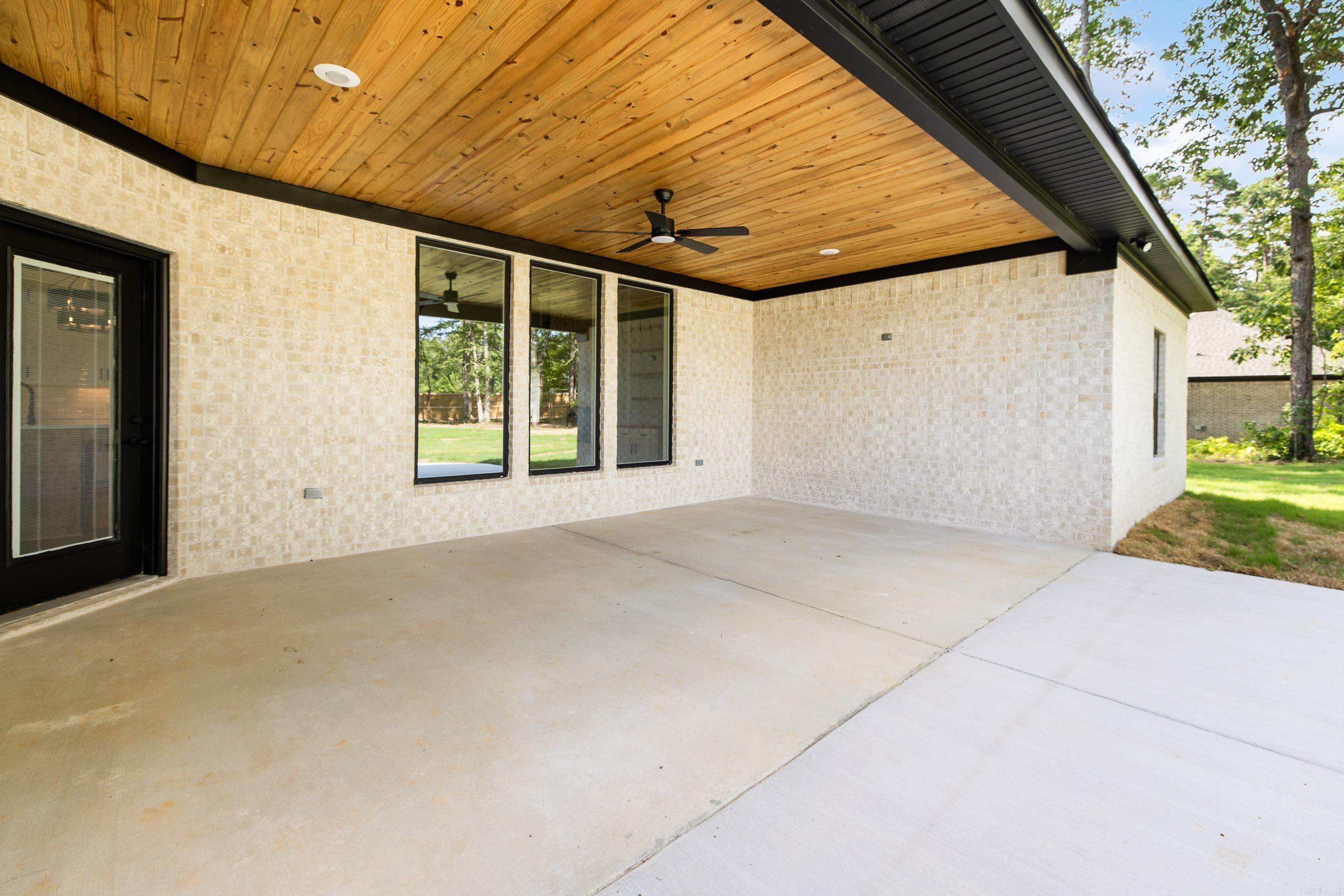 208 Clearview  Benton, AR