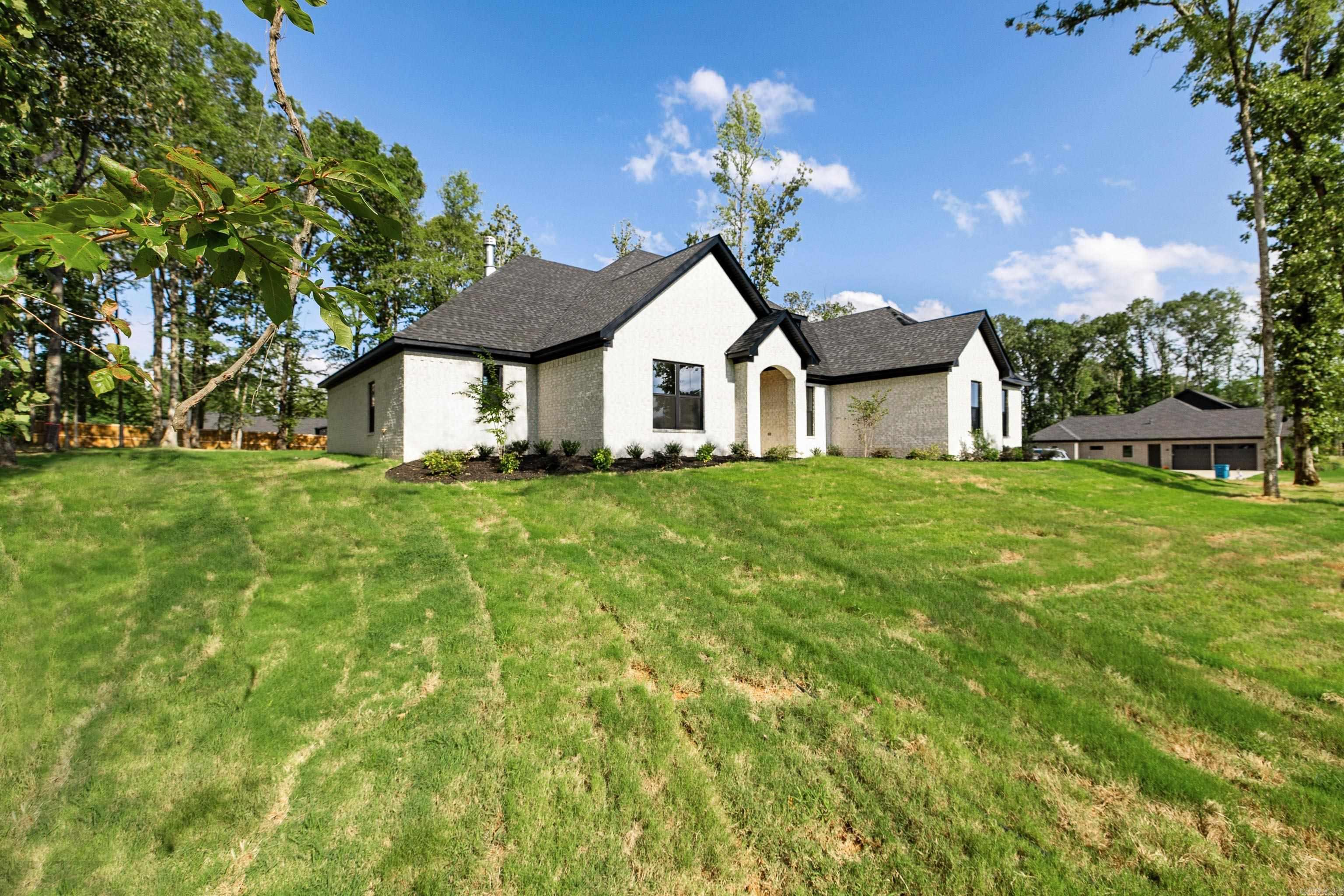 208 Clearview  Benton, AR