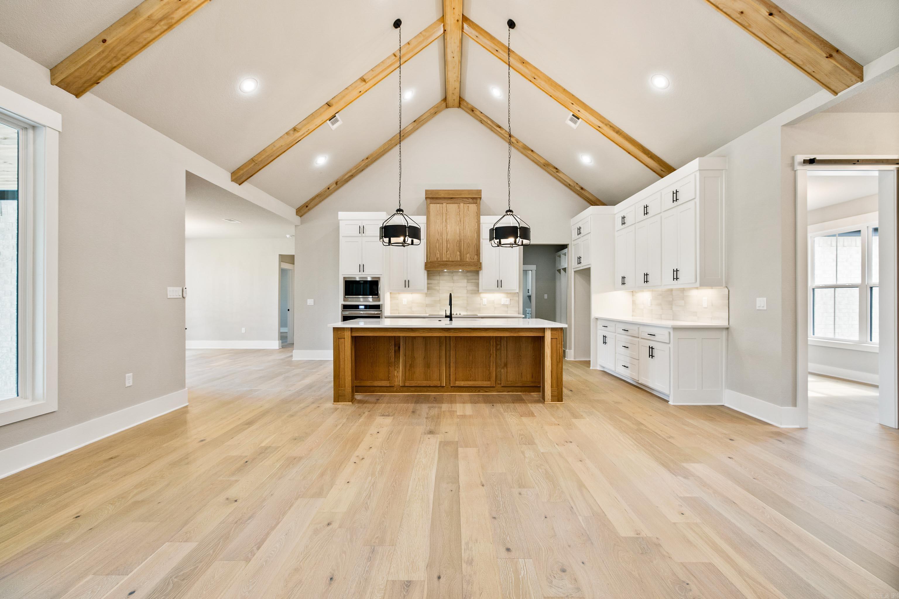 208 Clearview  Benton, AR