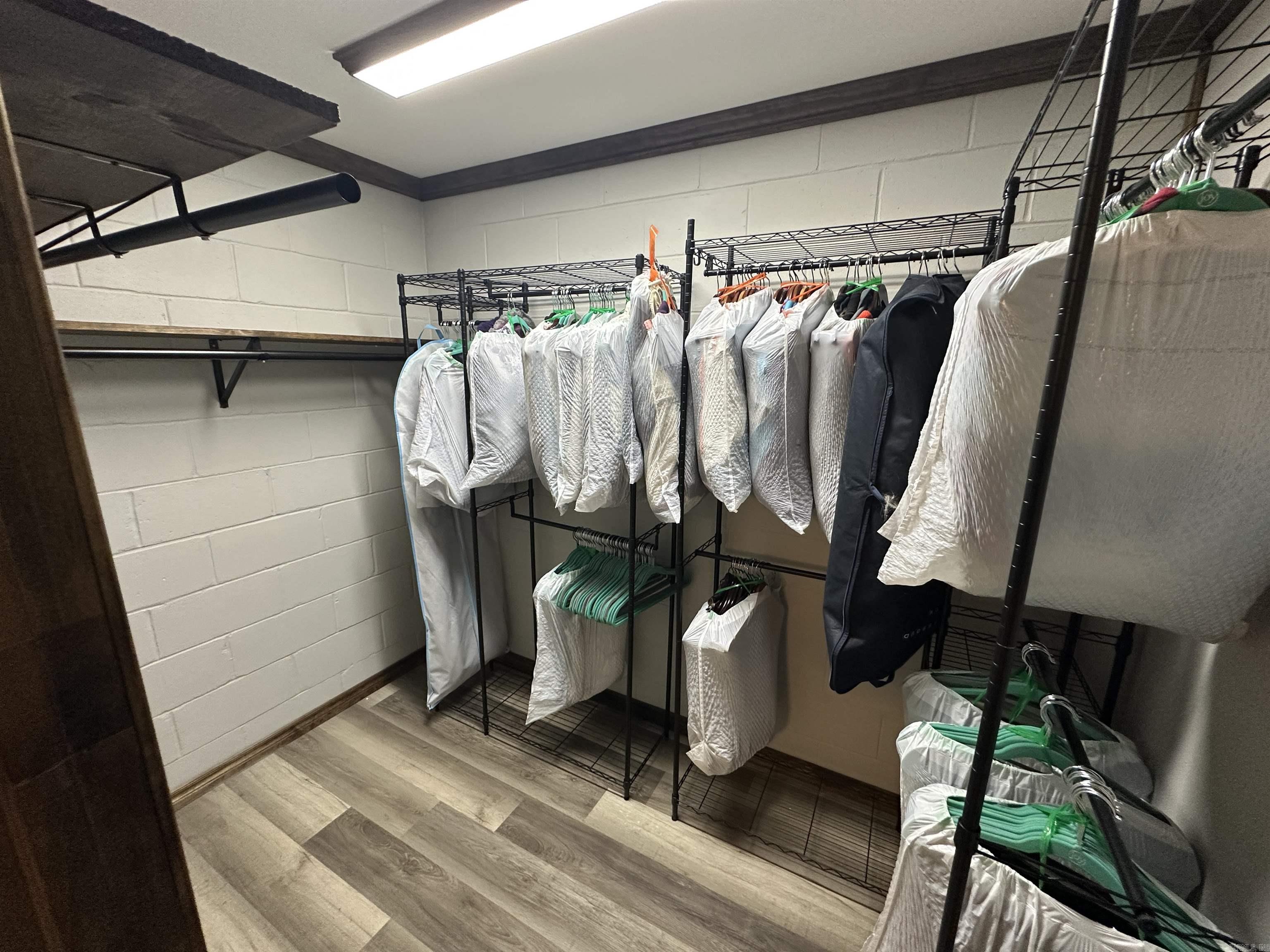 175 Burnt Rock Falls Rd  Fairfield Bay, AR