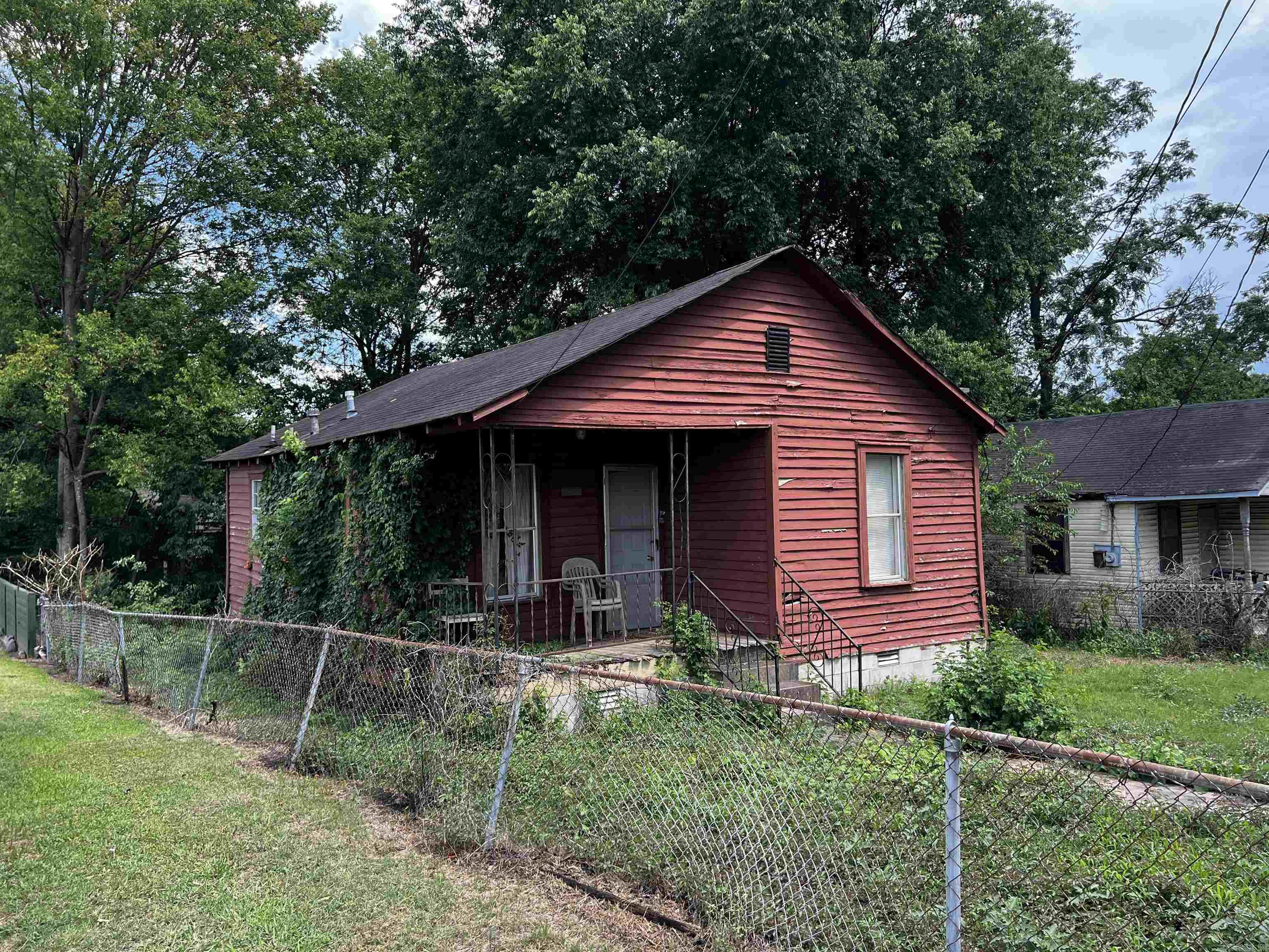 3319 Short Spring  Little Rock, AR