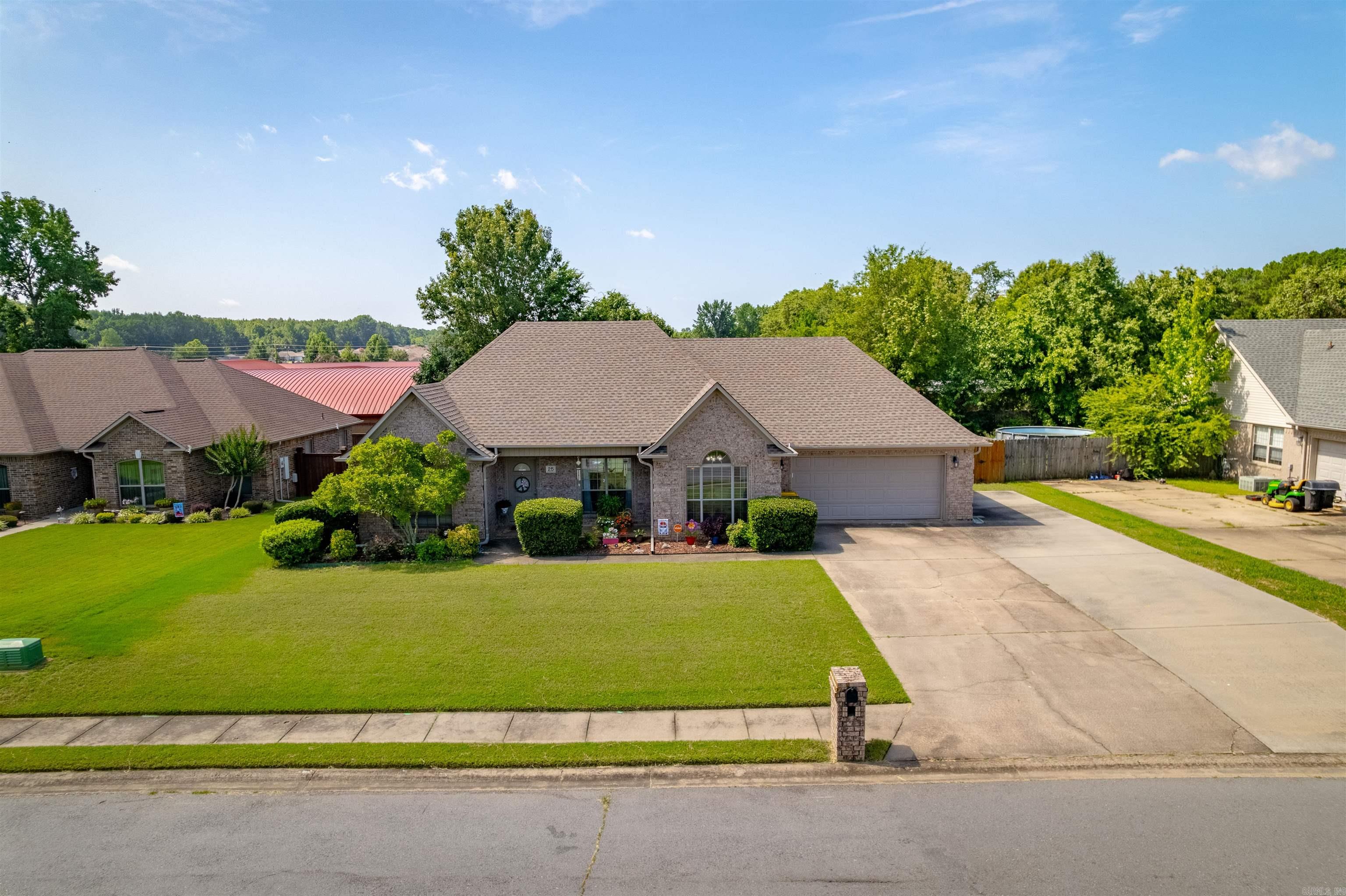 25 Willow Dr — photo 2