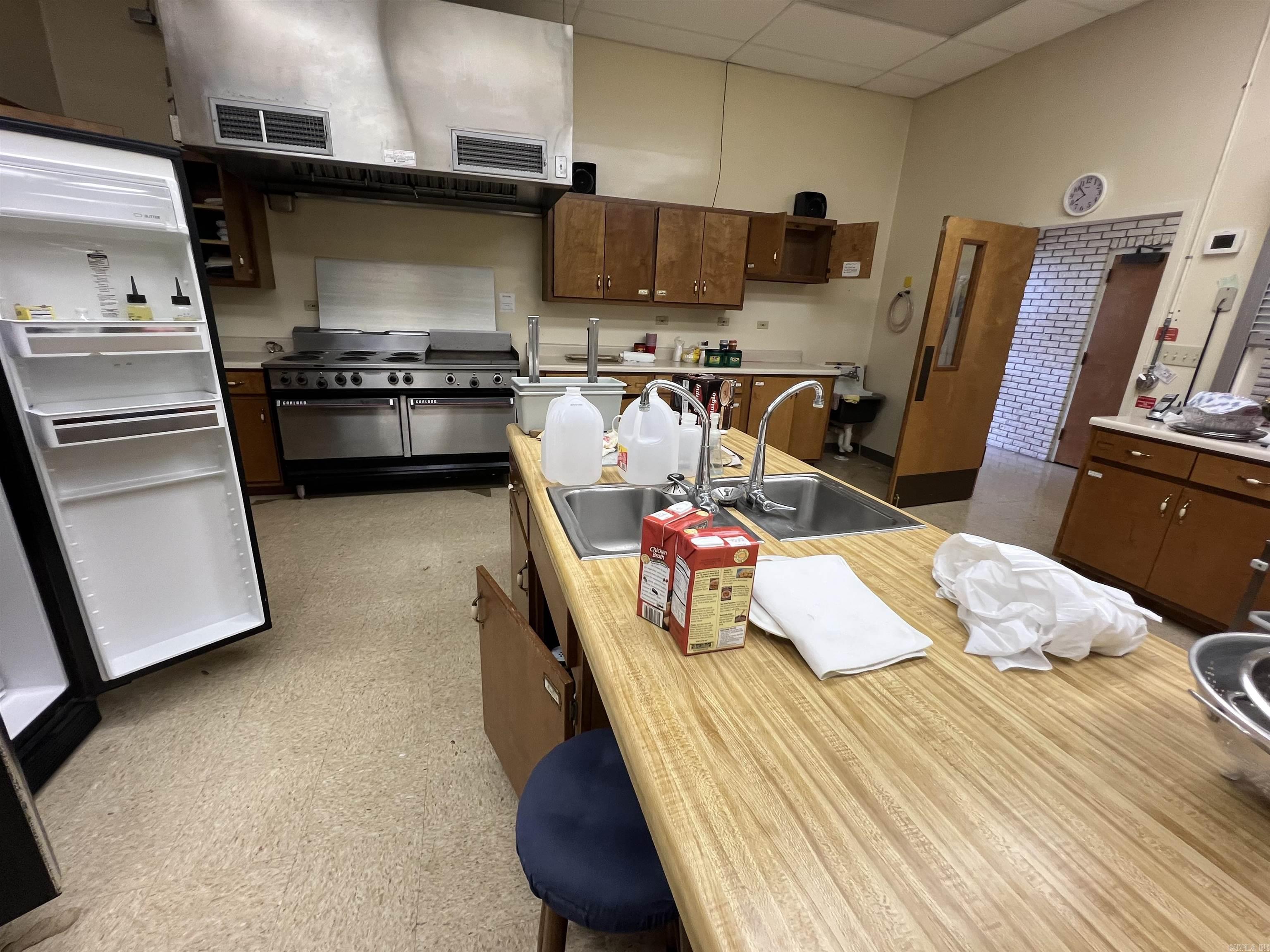 600 W CHURCH  Horseshoe Bend, AR