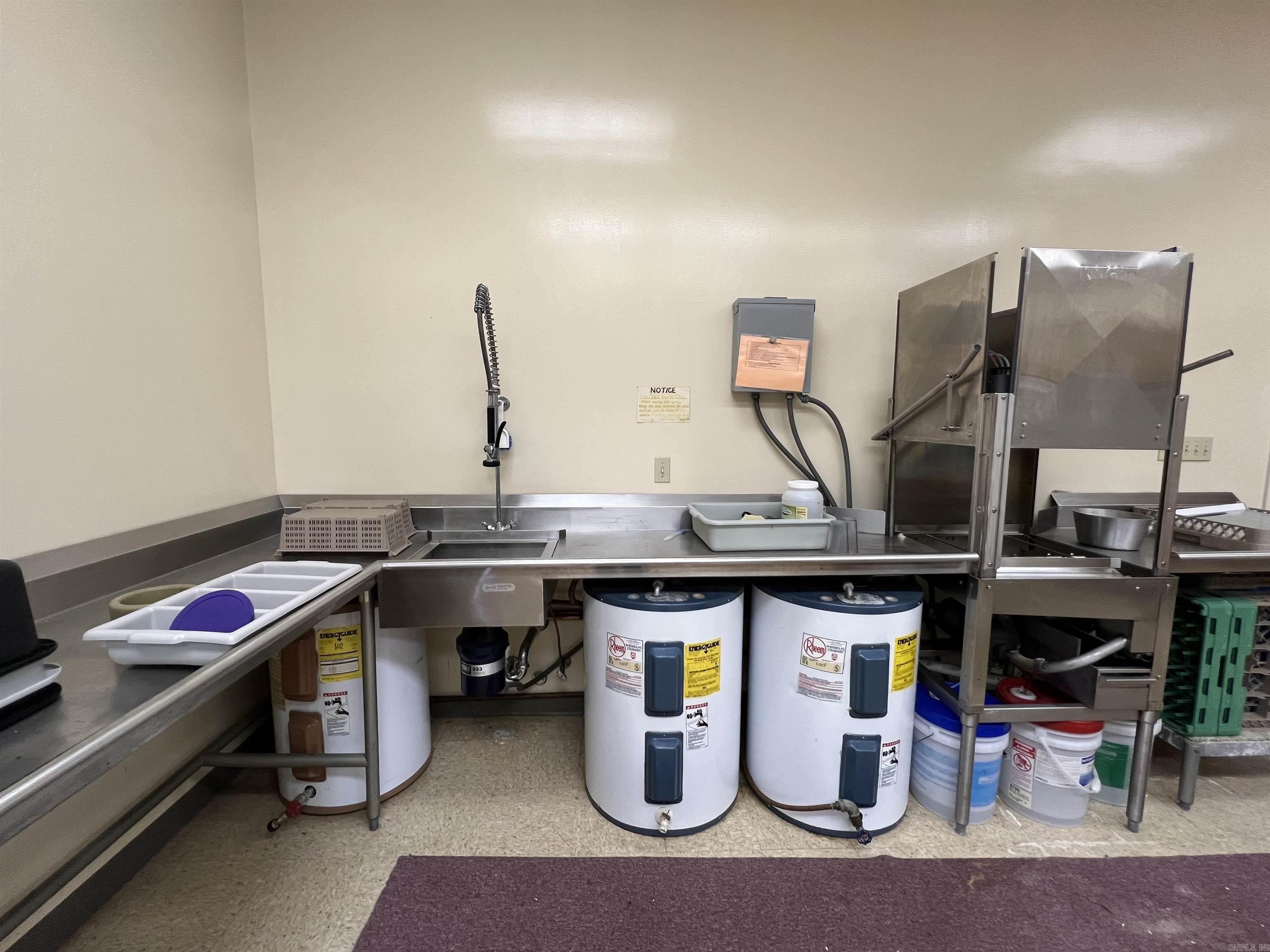 600 W CHURCH  Horseshoe Bend, AR