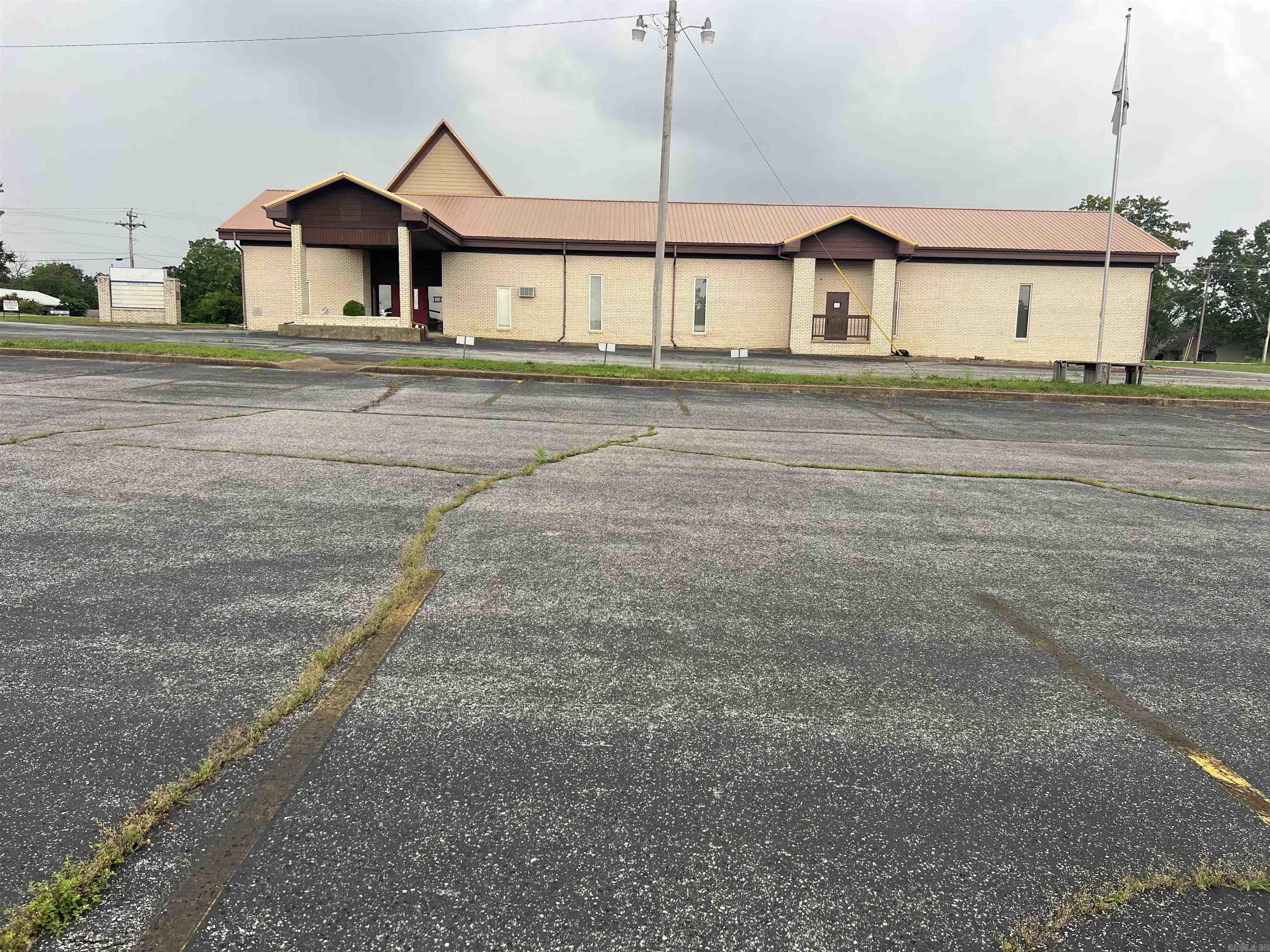 600 W CHURCH  Horseshoe Bend, AR