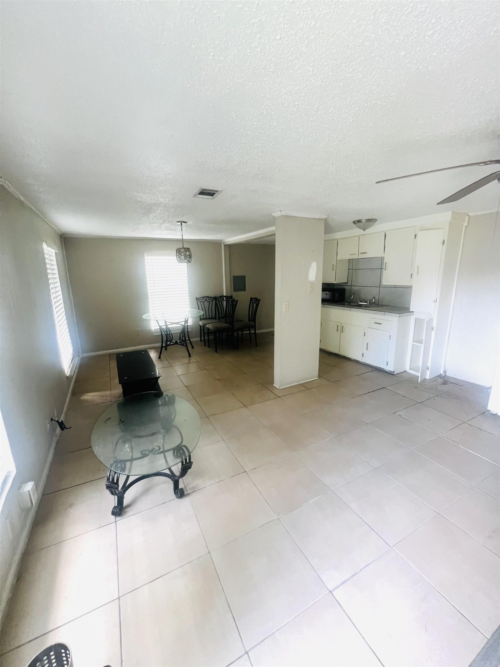 3215 Miramar Drive Pine Bluff, AR 71603