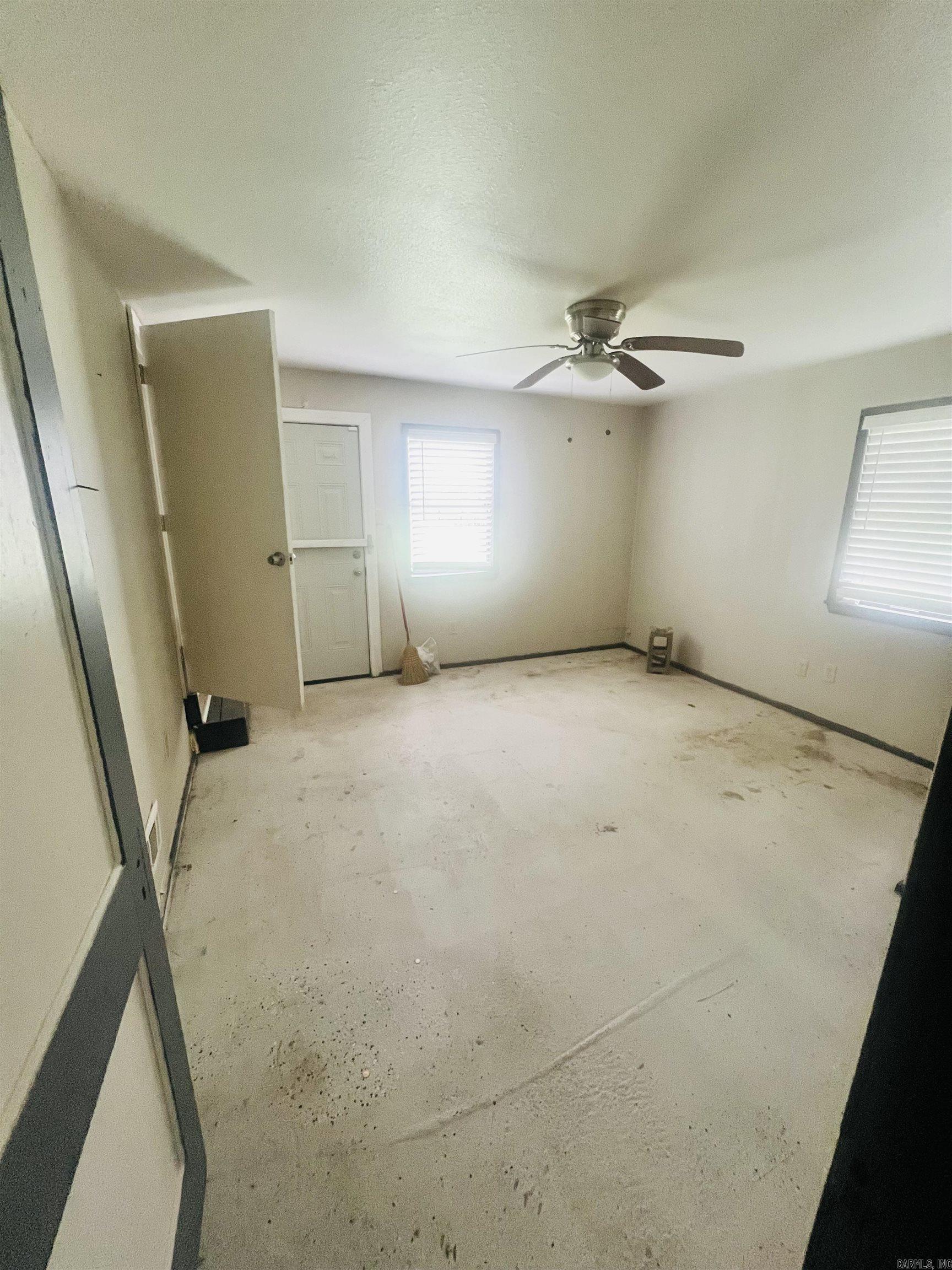 3215 Miramar Drive Pine Bluff, AR 71603