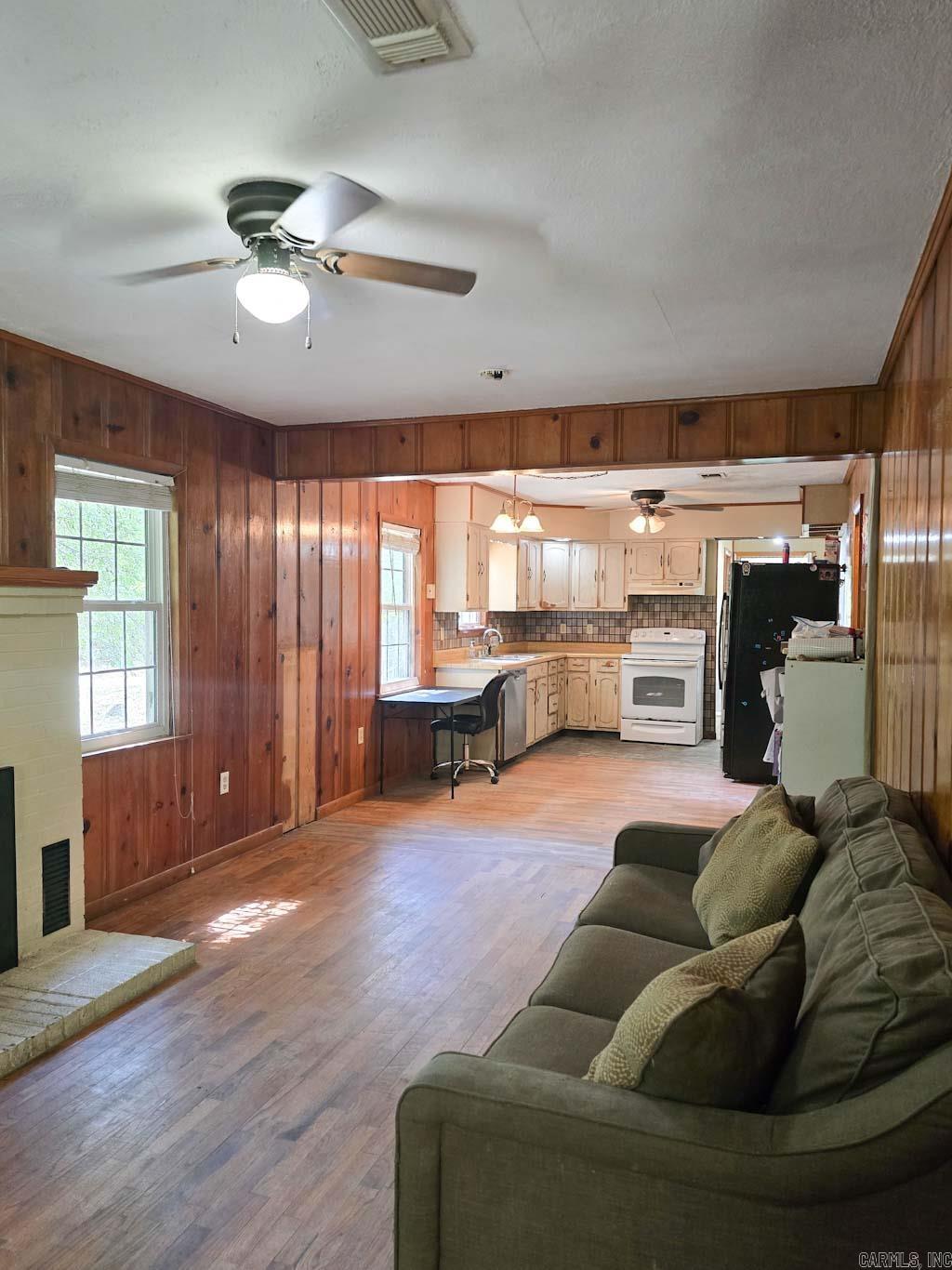 130 Polk Road 30  Hatfield, AR