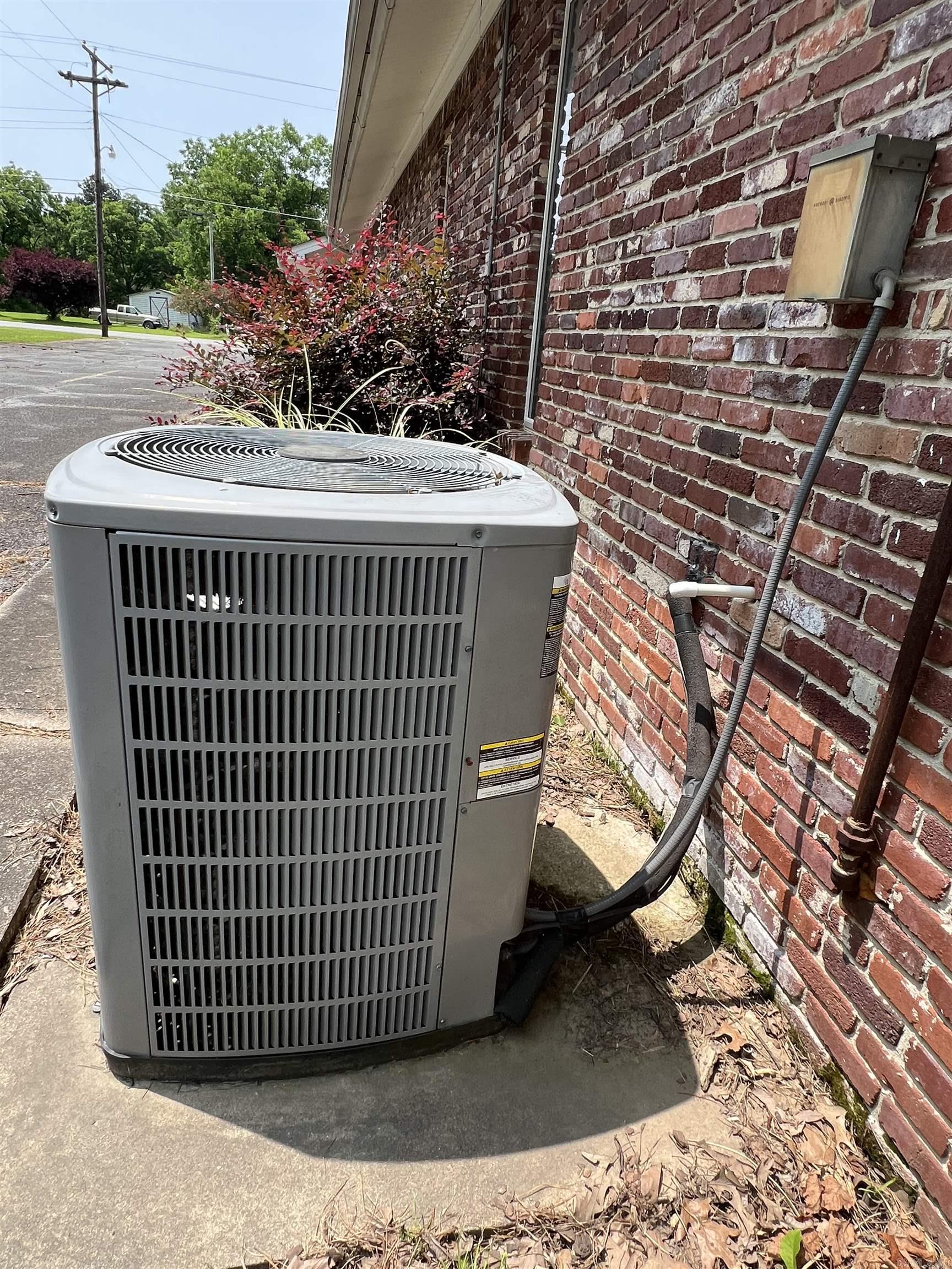 359 US 70 Walnut Street De Valls Bluff, AR