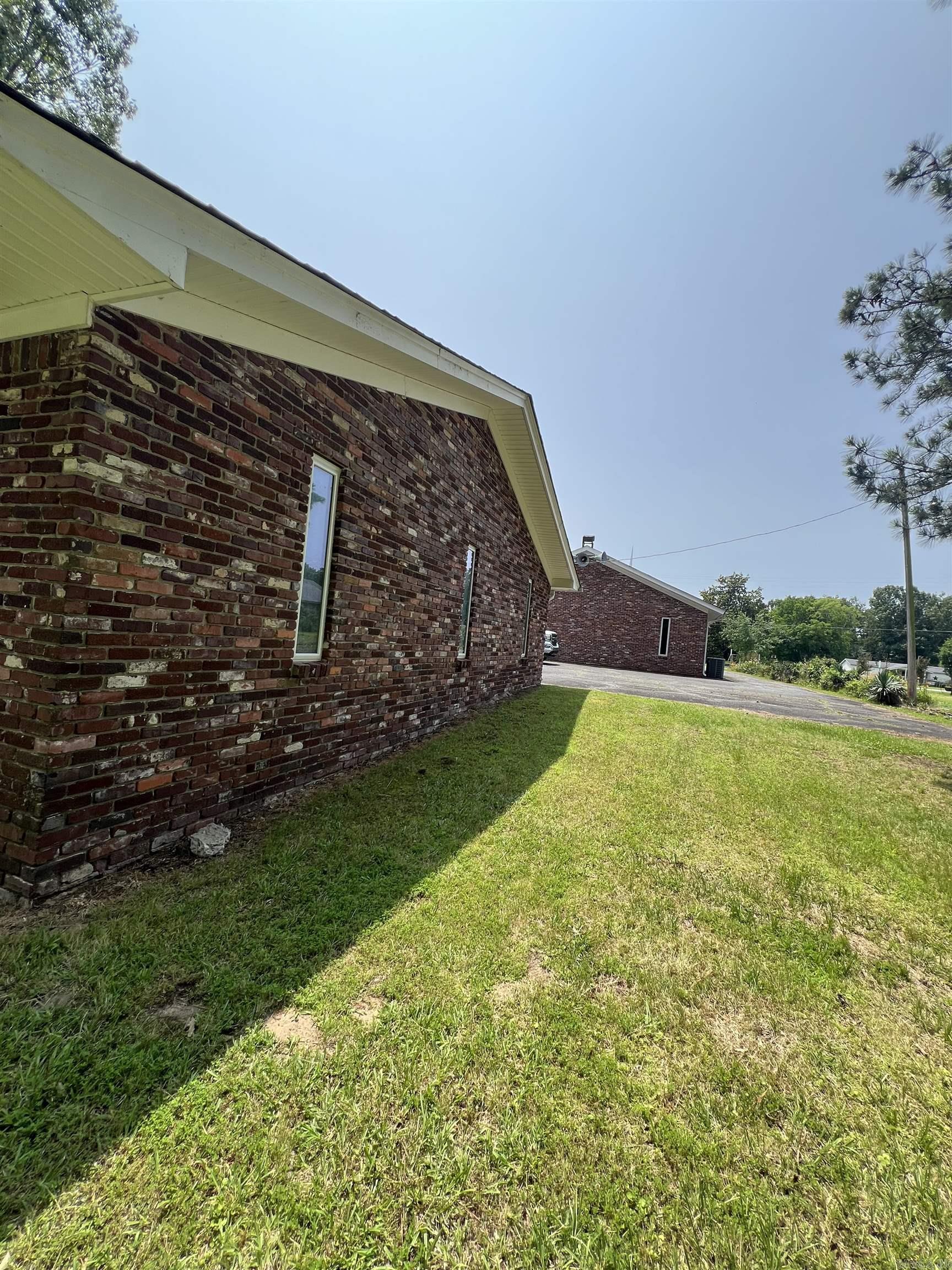 359 US 70 Walnut Street De Valls Bluff, AR
