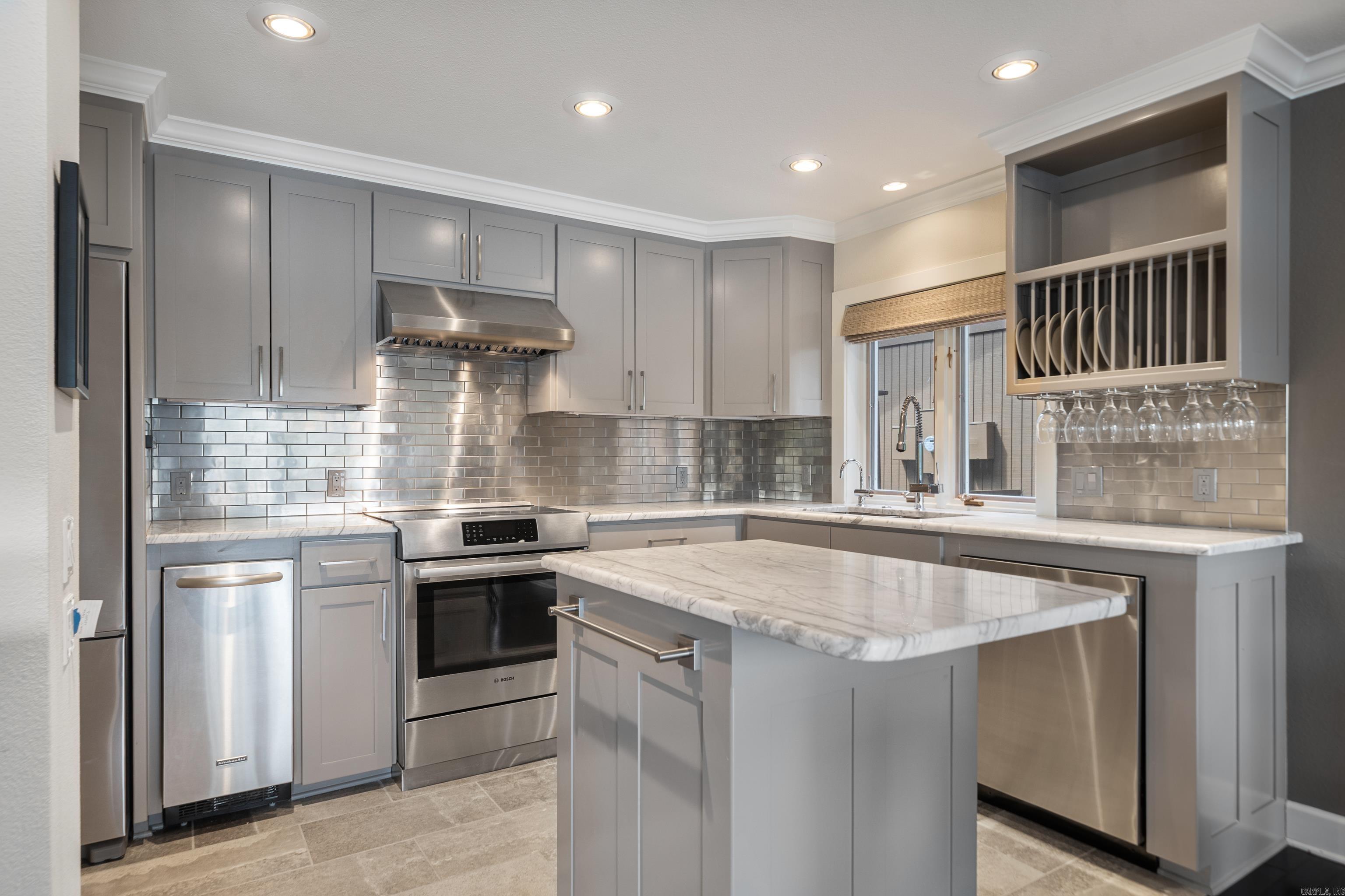 200 Discovery Bay Lane Hot Springs, AR 71913