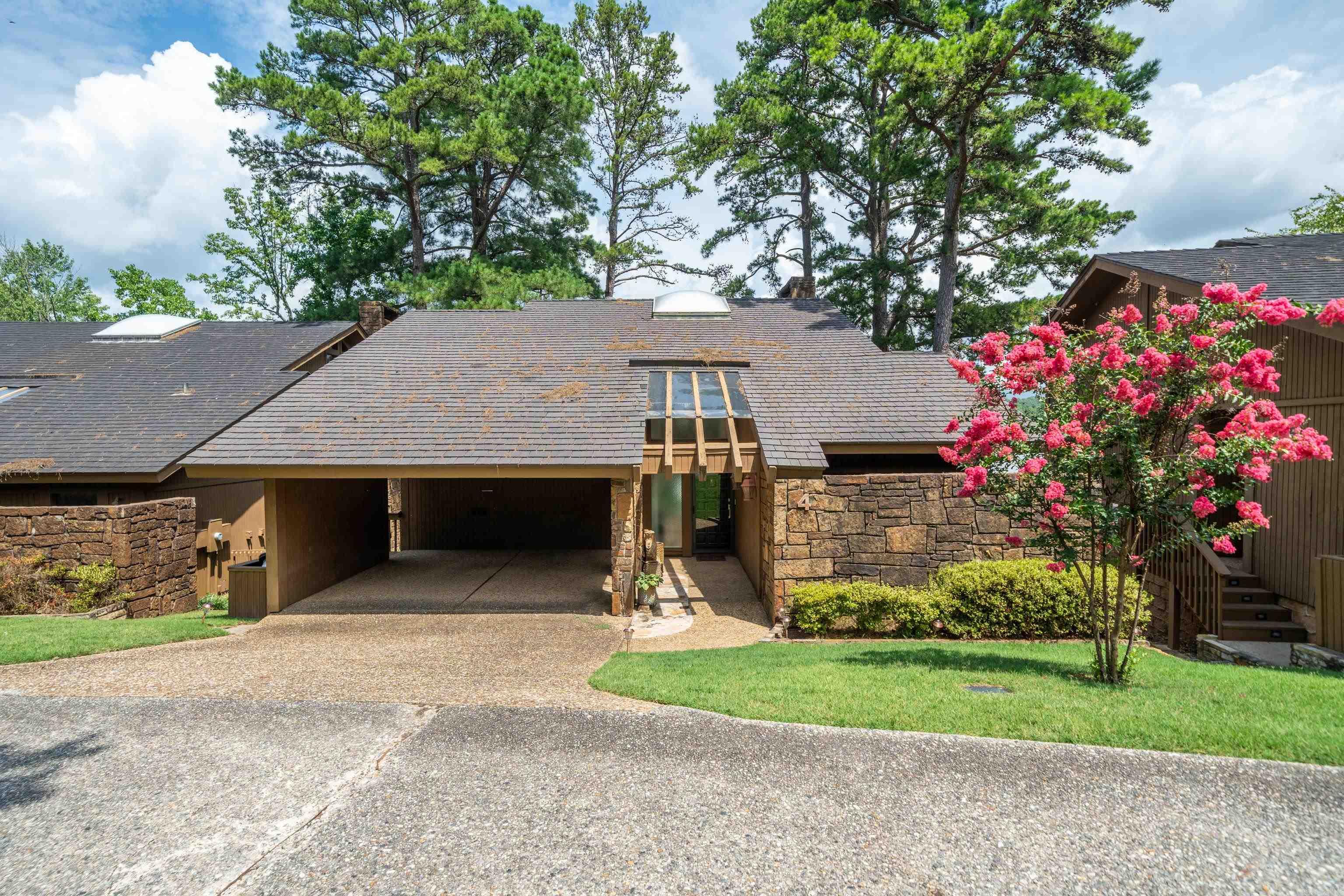200 Discovery Bay Lane Hot Springs, AR 71913