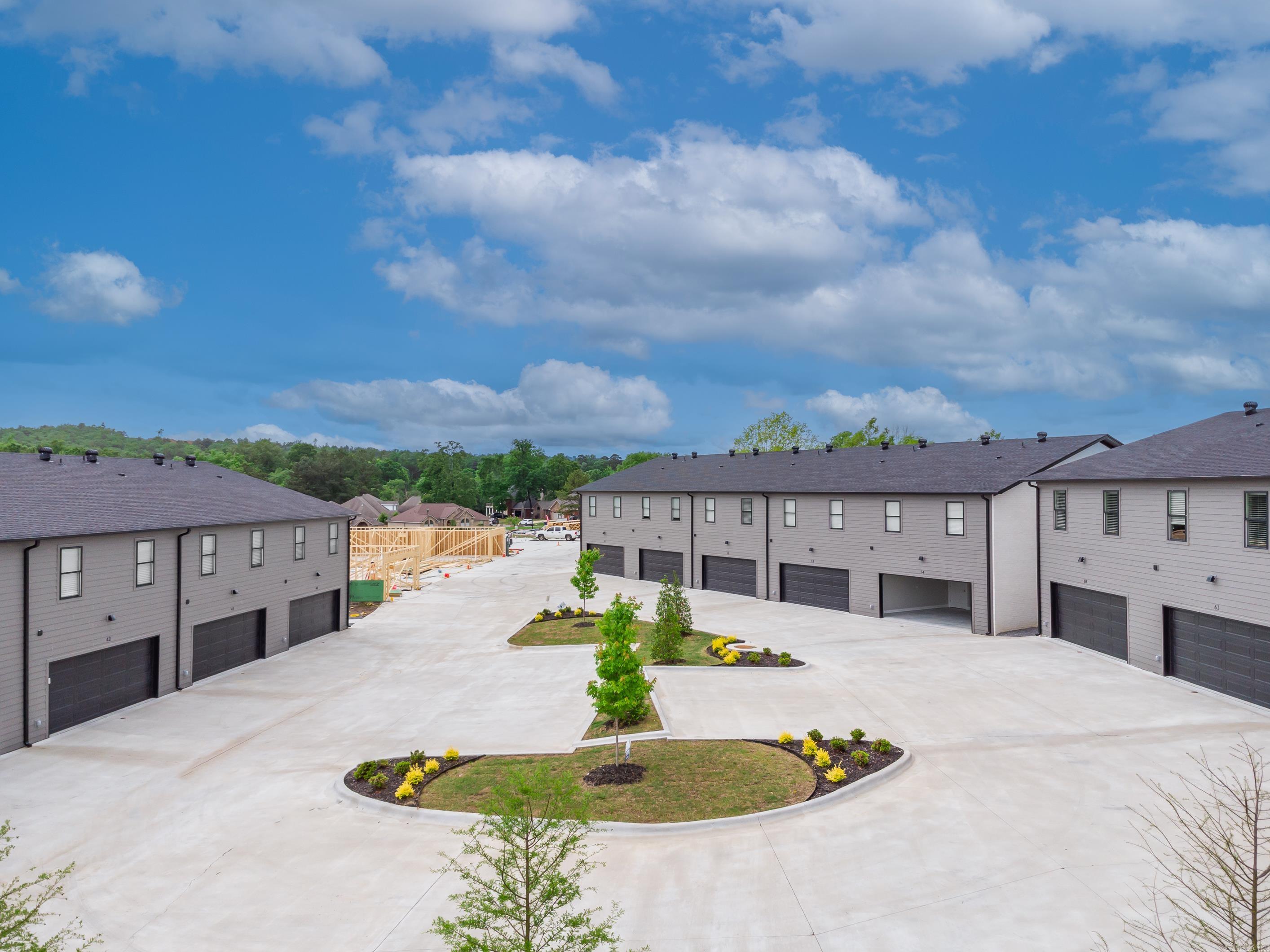 225 Country Club Parkway (24 Units)  Maumelle, AR