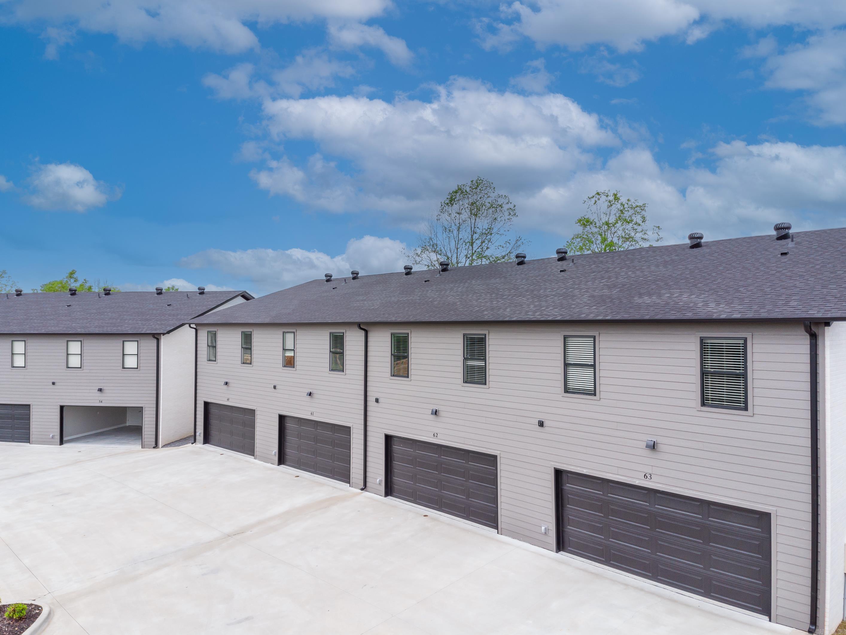 225 Country Club Parkway (24 Units)  Maumelle, AR