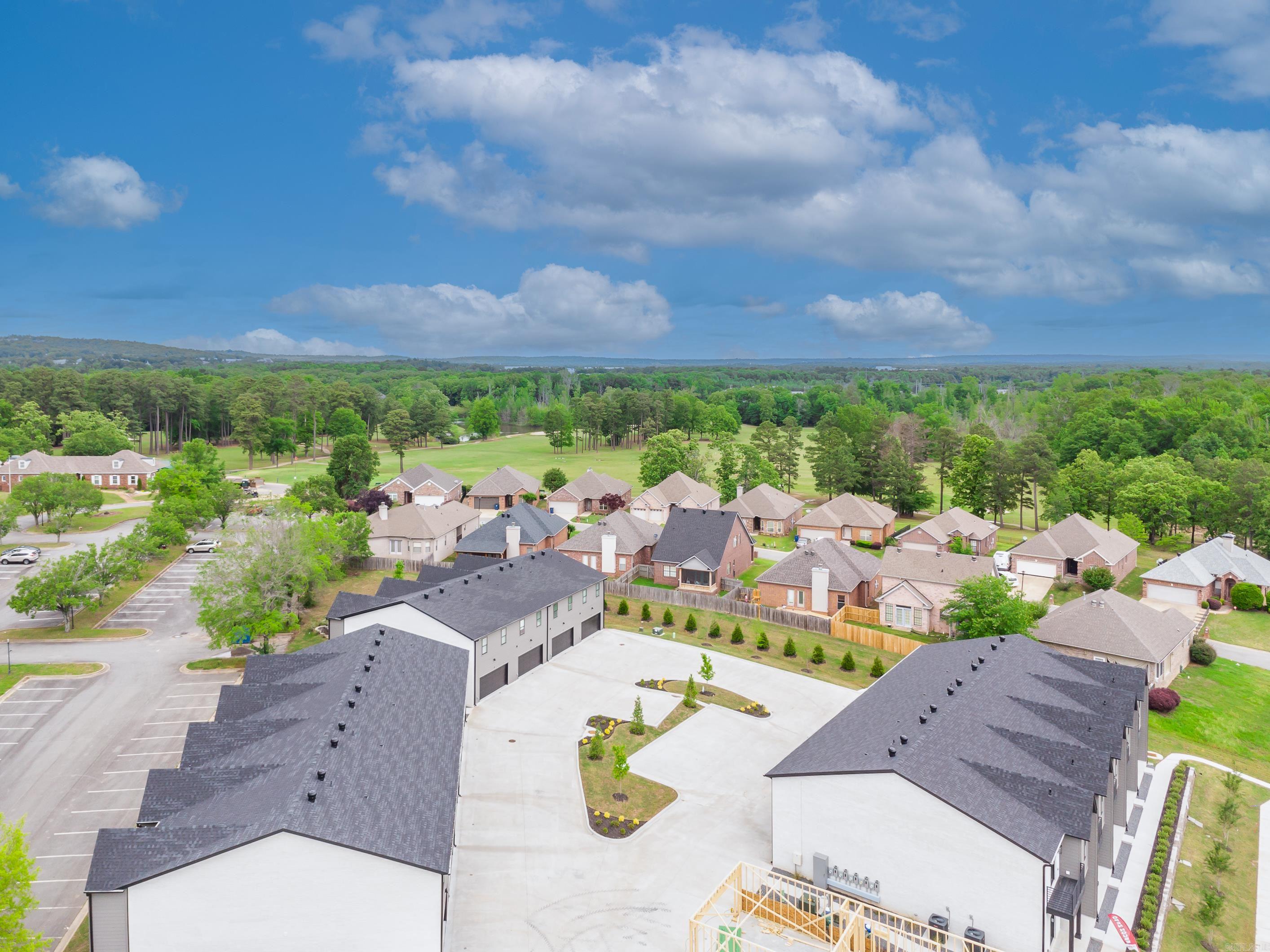 225 Country Club Parkway (24 Units)  Maumelle, AR