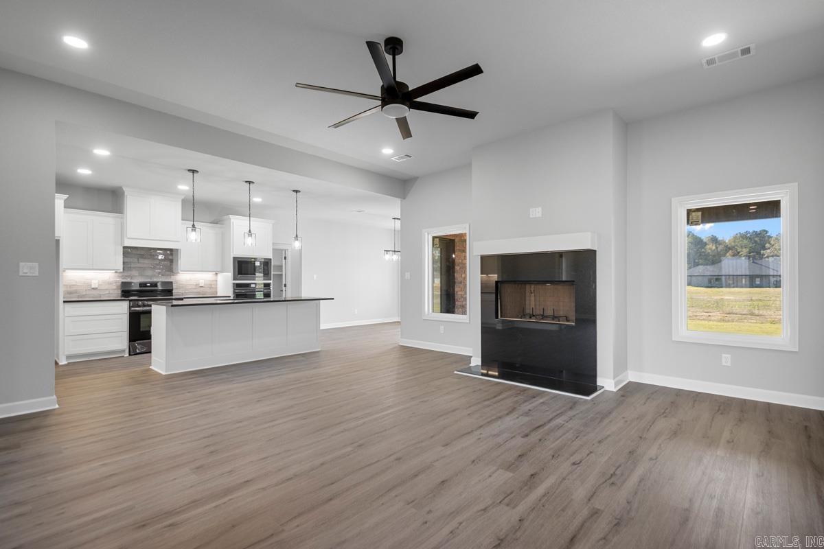 1049 Duke Drive Bauxite, AR 72011