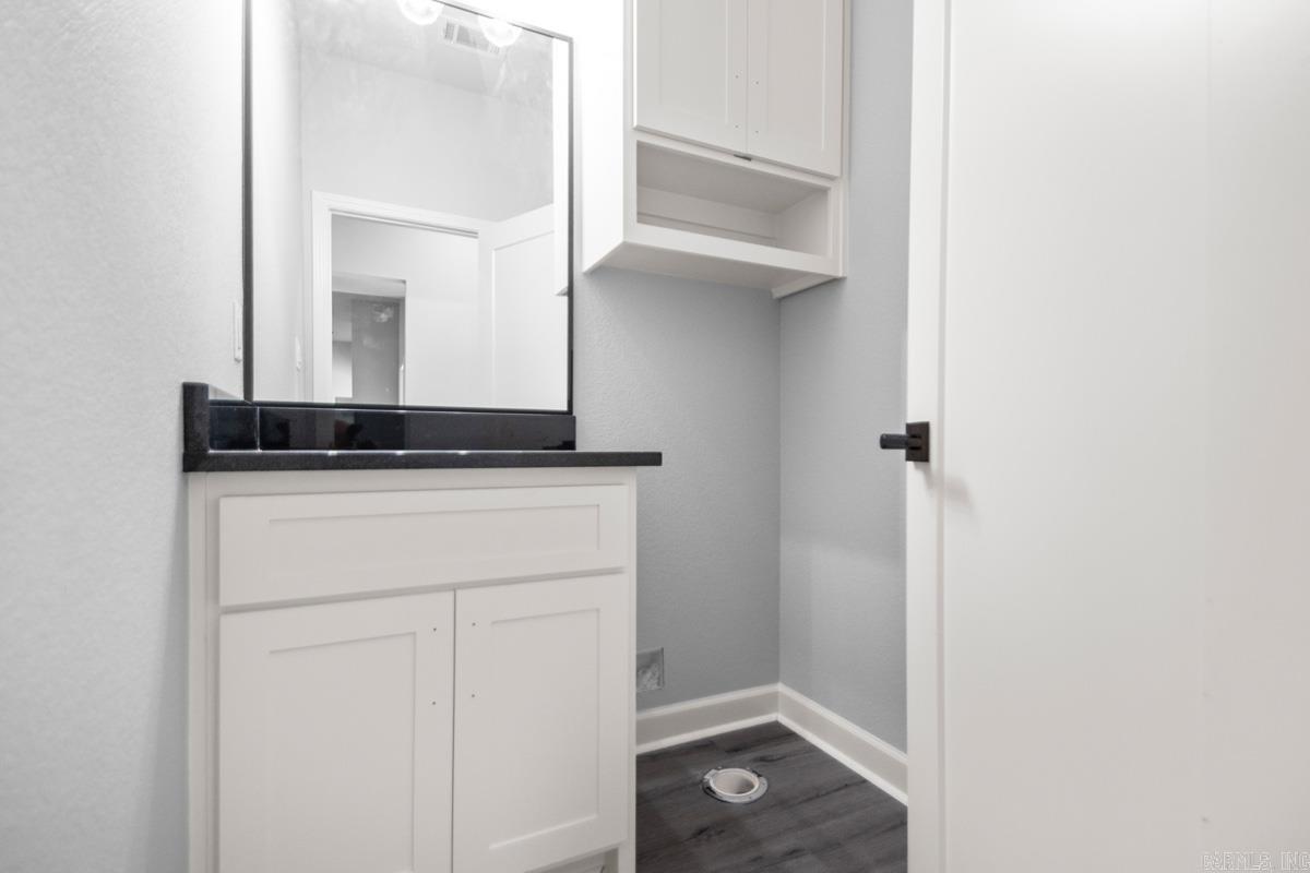 1049 Duke Drive Bauxite, AR 72011