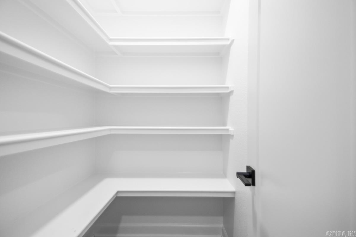 1049 Duke Drive Bauxite, AR 72011