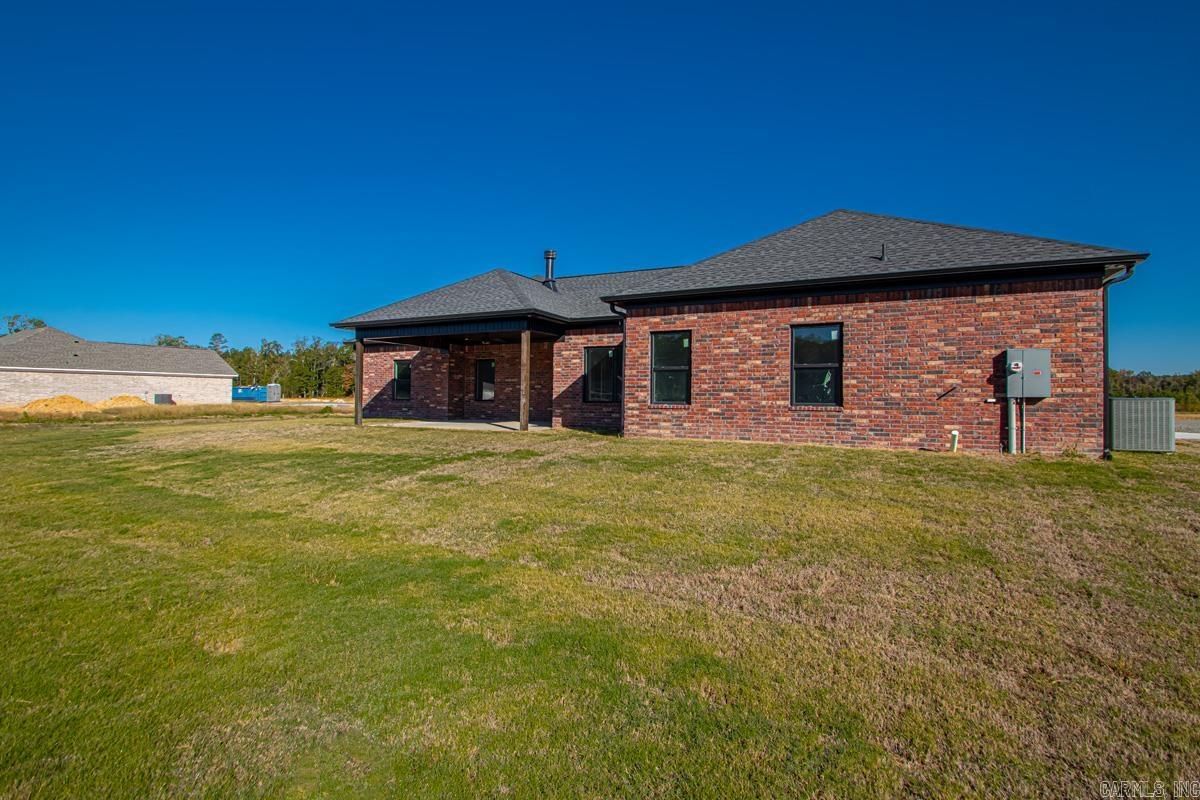 1049 Duke Drive Bauxite, AR 72011