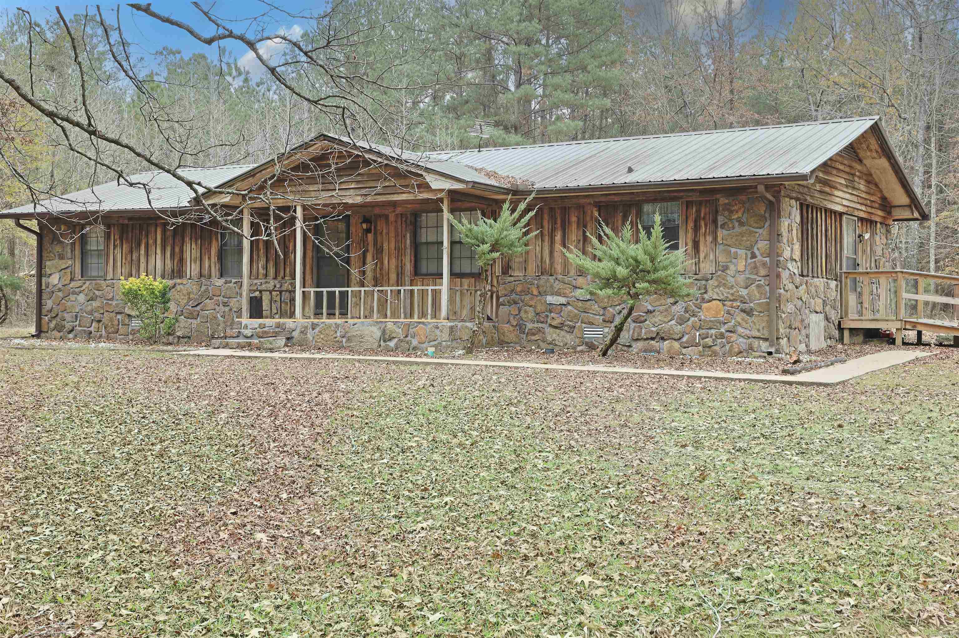 6740 Rayhan RD  Pine Bluff, AR