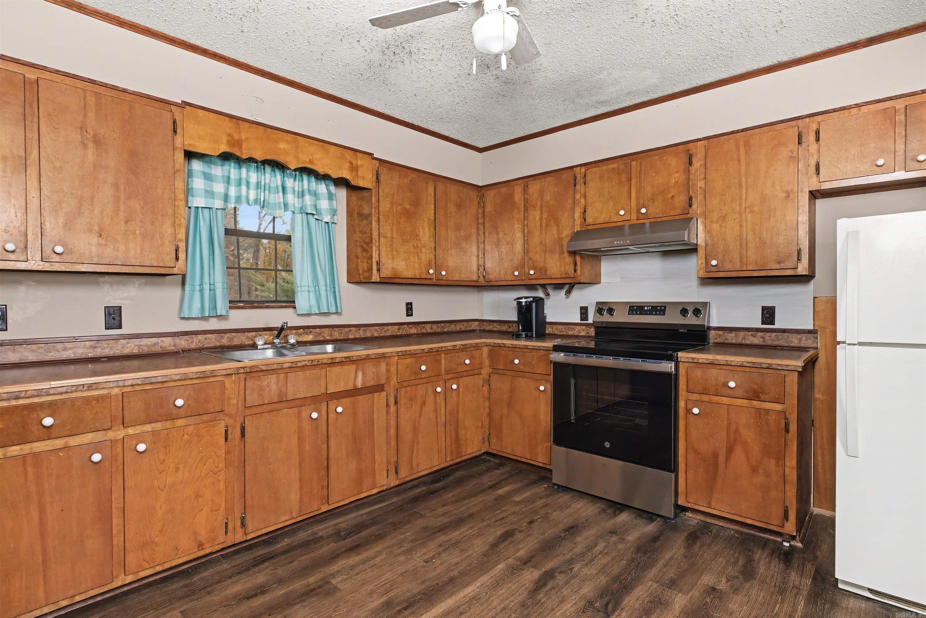 6740 Rayhan RD  Pine Bluff, AR