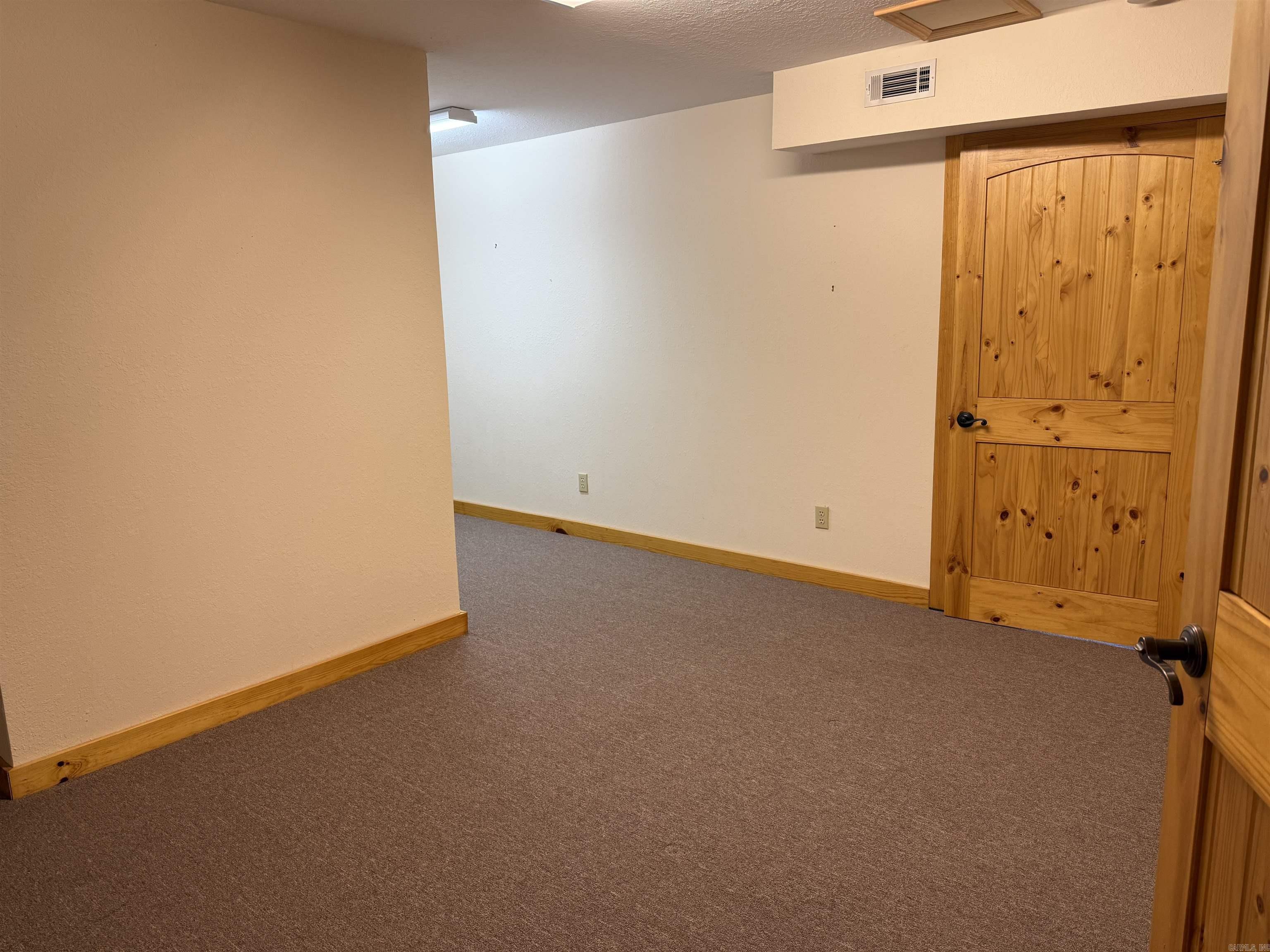 1491 Cedar Hills Dr  Mountain View, AR