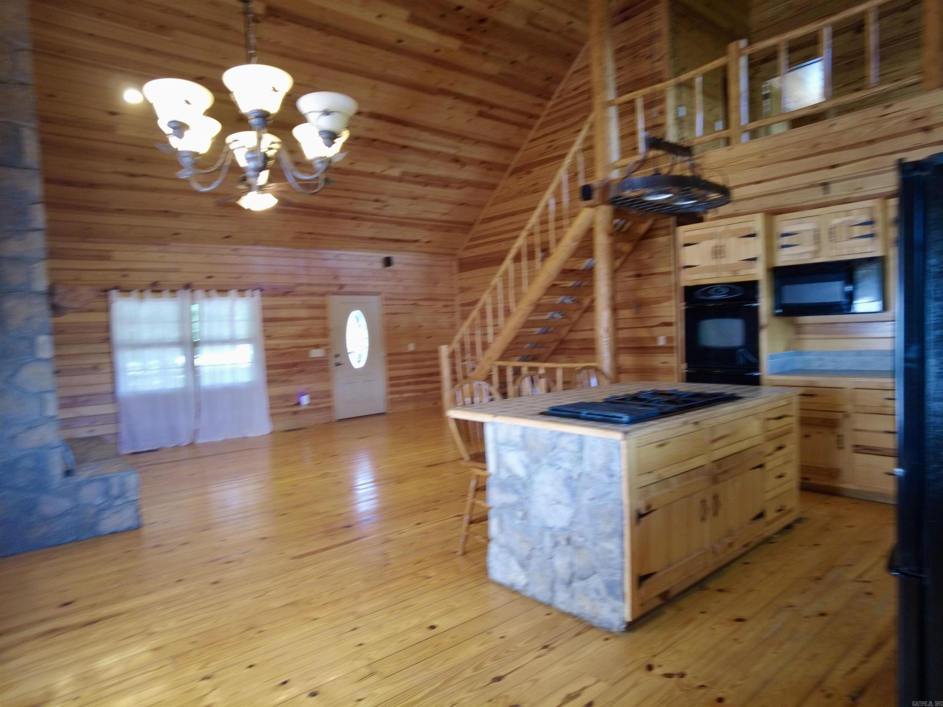 1491 Cedar Hills Dr  Mountain View, AR